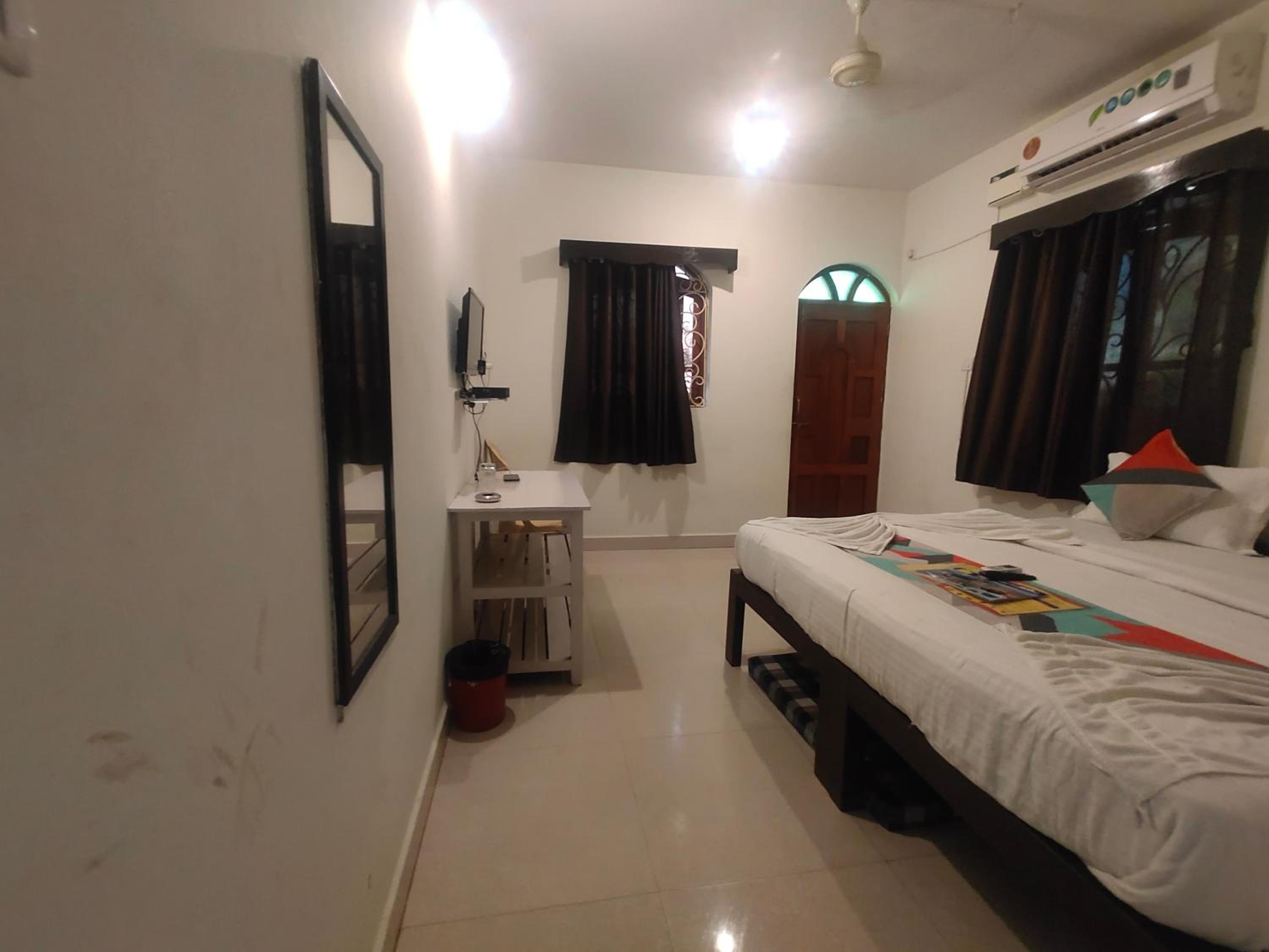 Budget Double Room photo 1