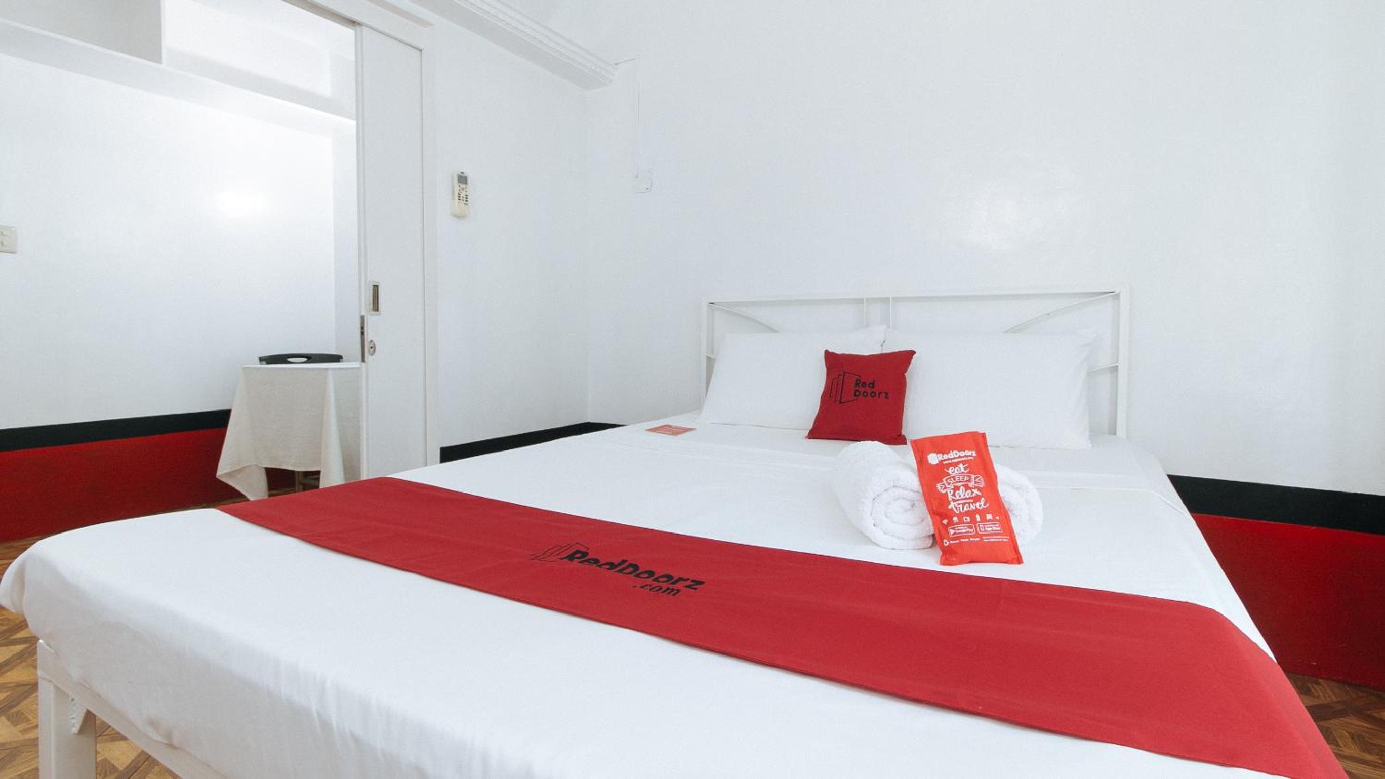 Standard Double Room - Photo 5