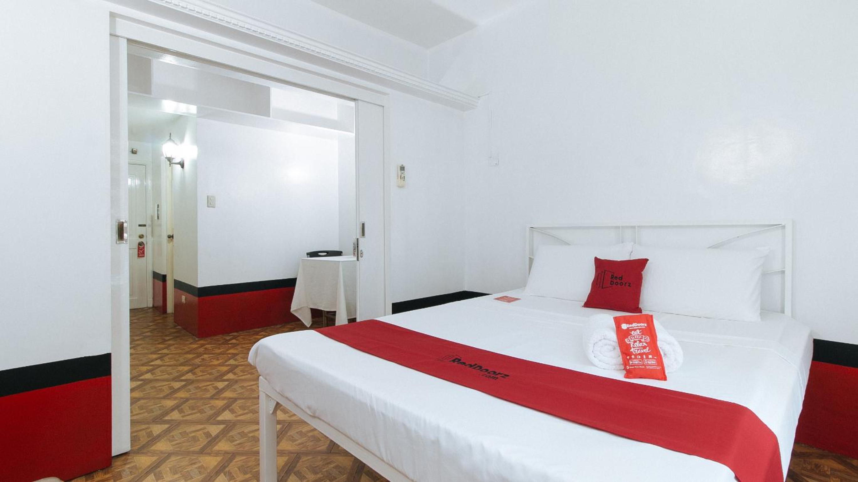 Standard Double Room - Photo 1