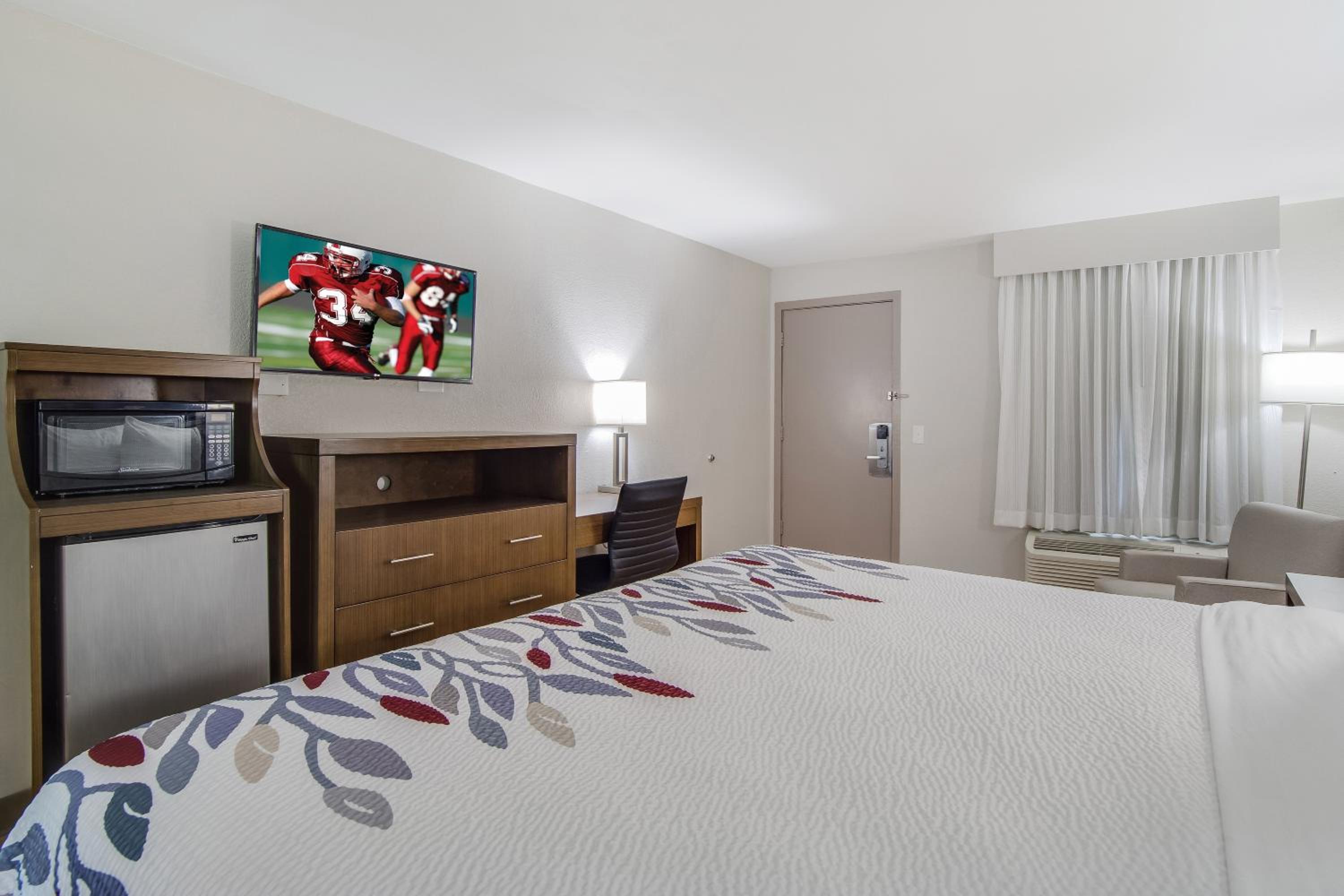 Superior King Room with One King Bed