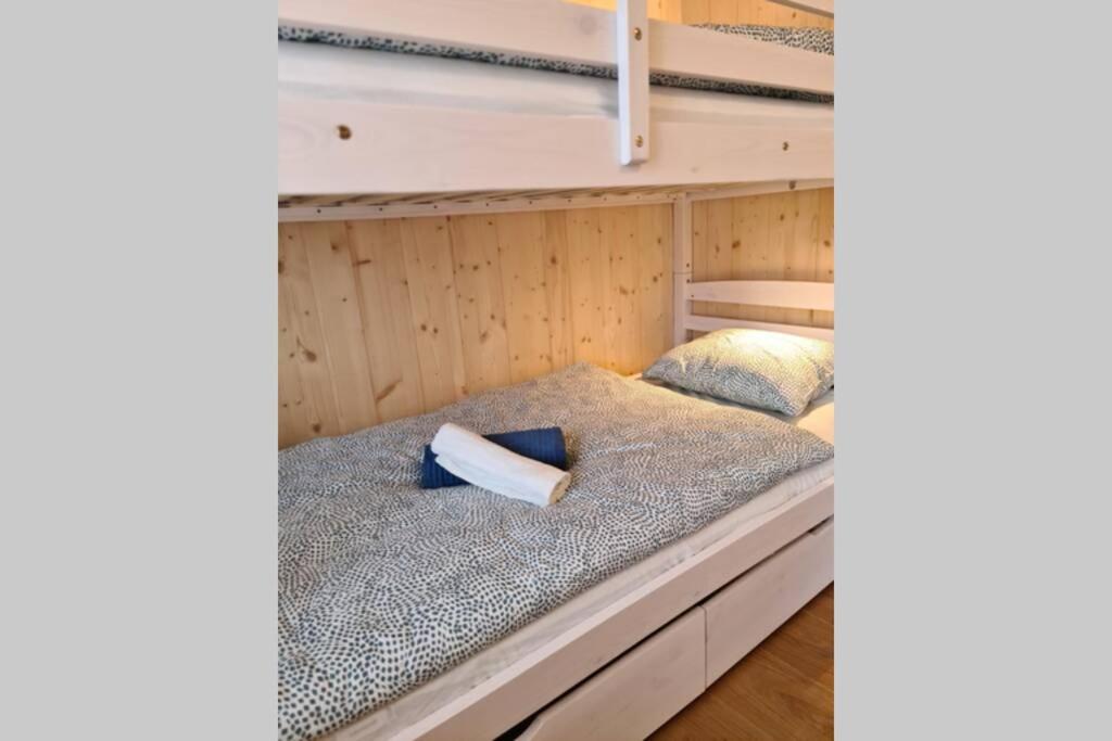Two-Bedroom Villa - Photo 15