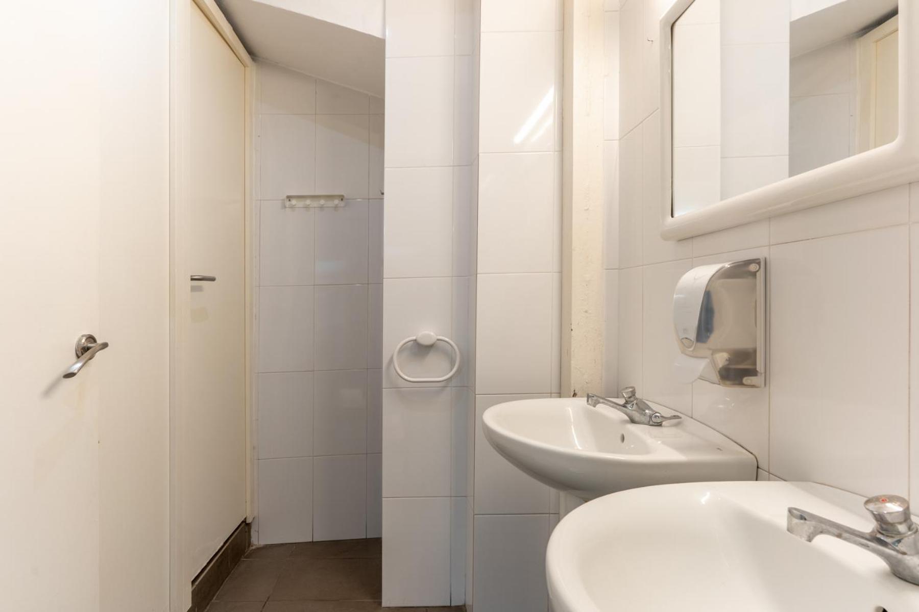 Quadruple Room With Private Bathroom photo 2