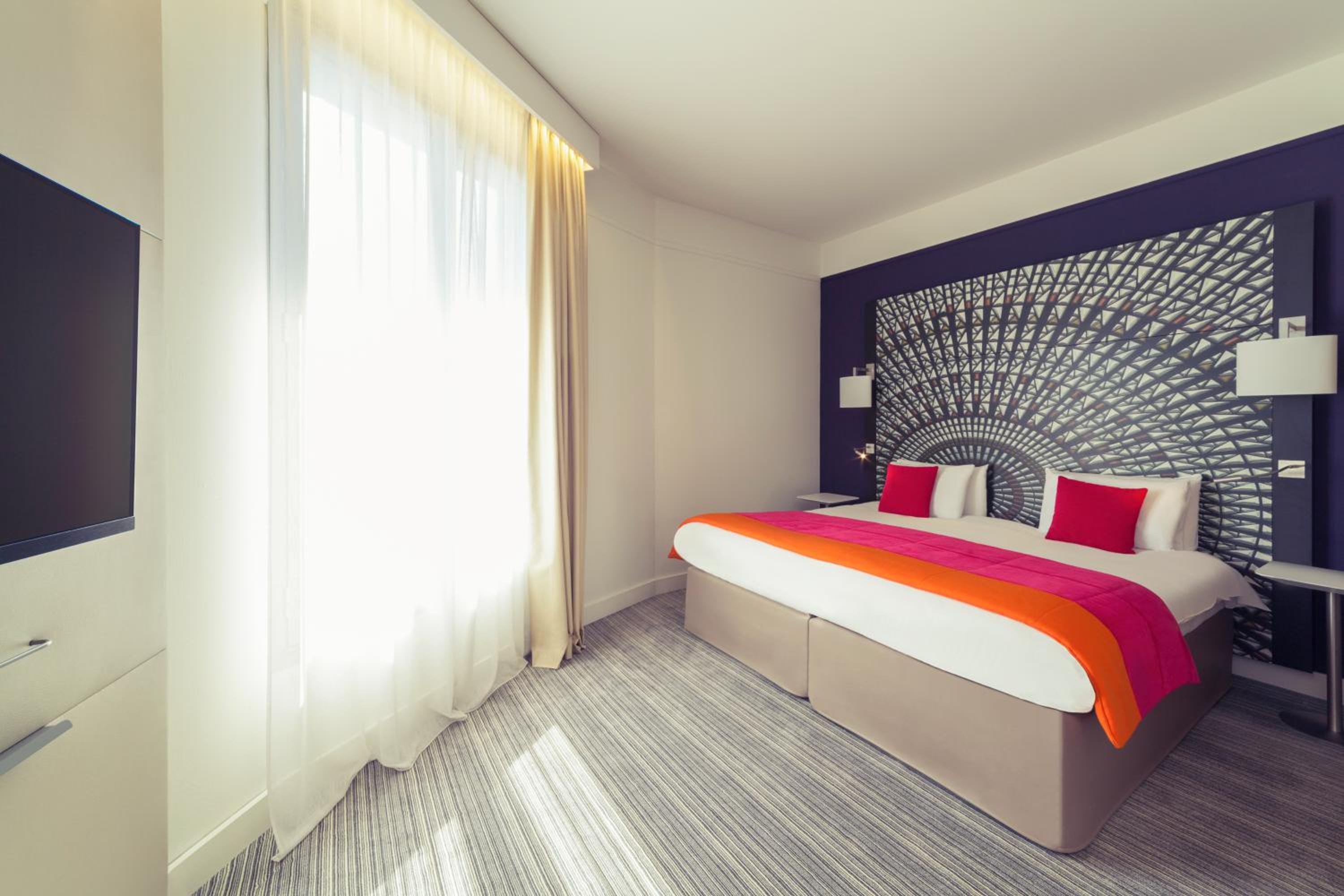 Suite with Sofa Bed - Photo 4