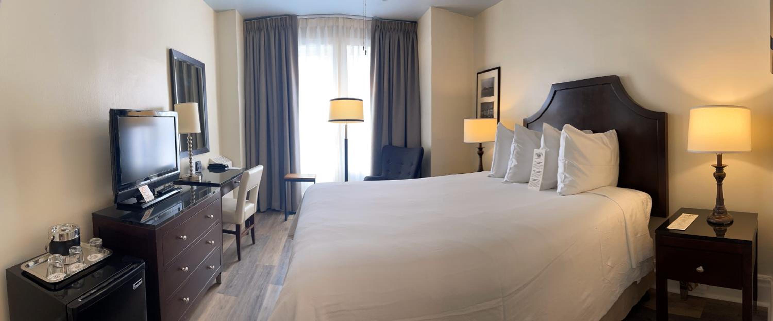 Queen Room - Photo 5