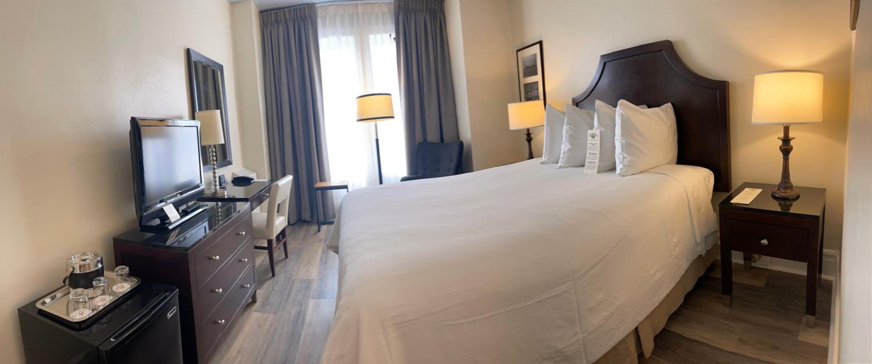 Queen Room - Photo 1
