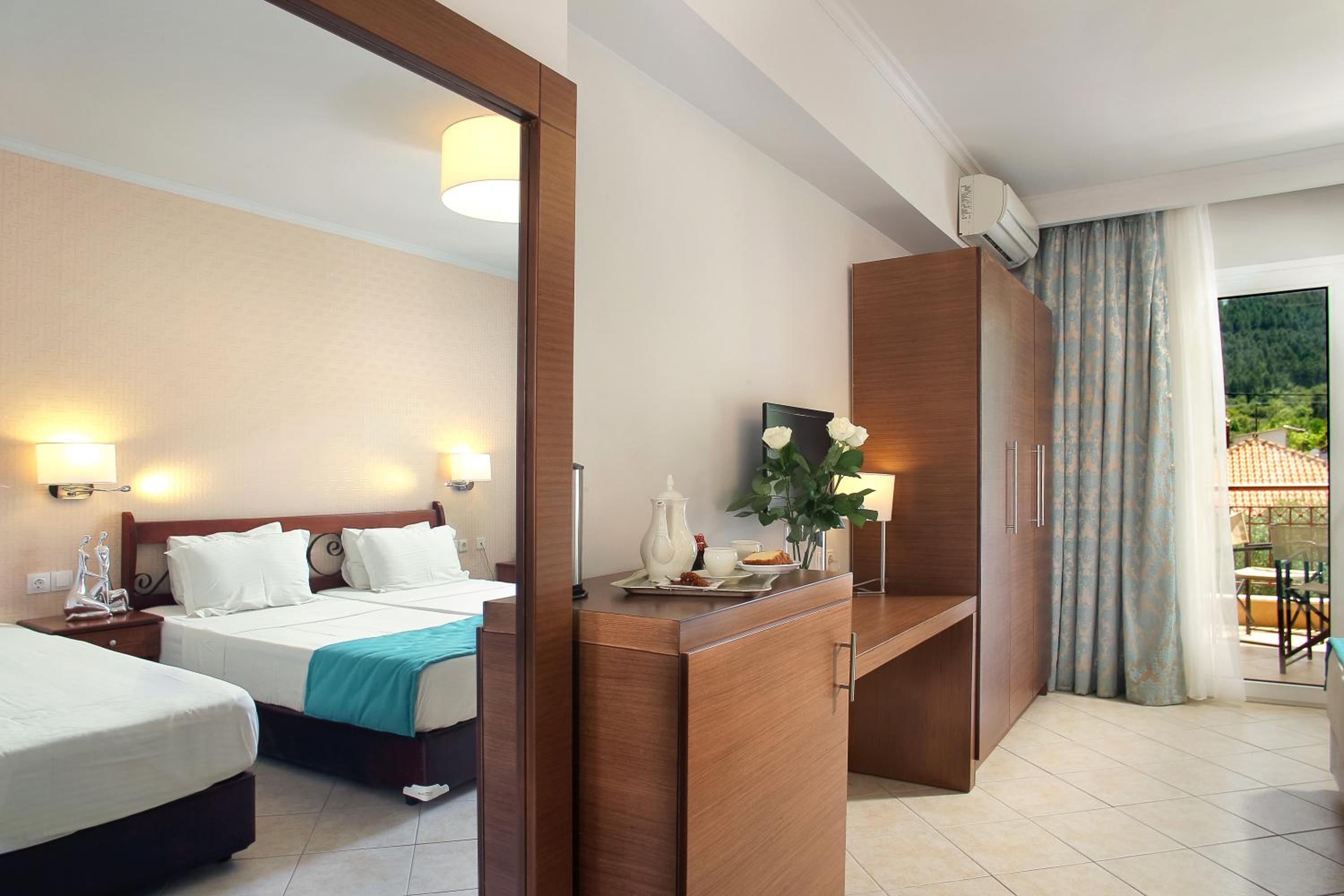Standard Double Room - Photo 4