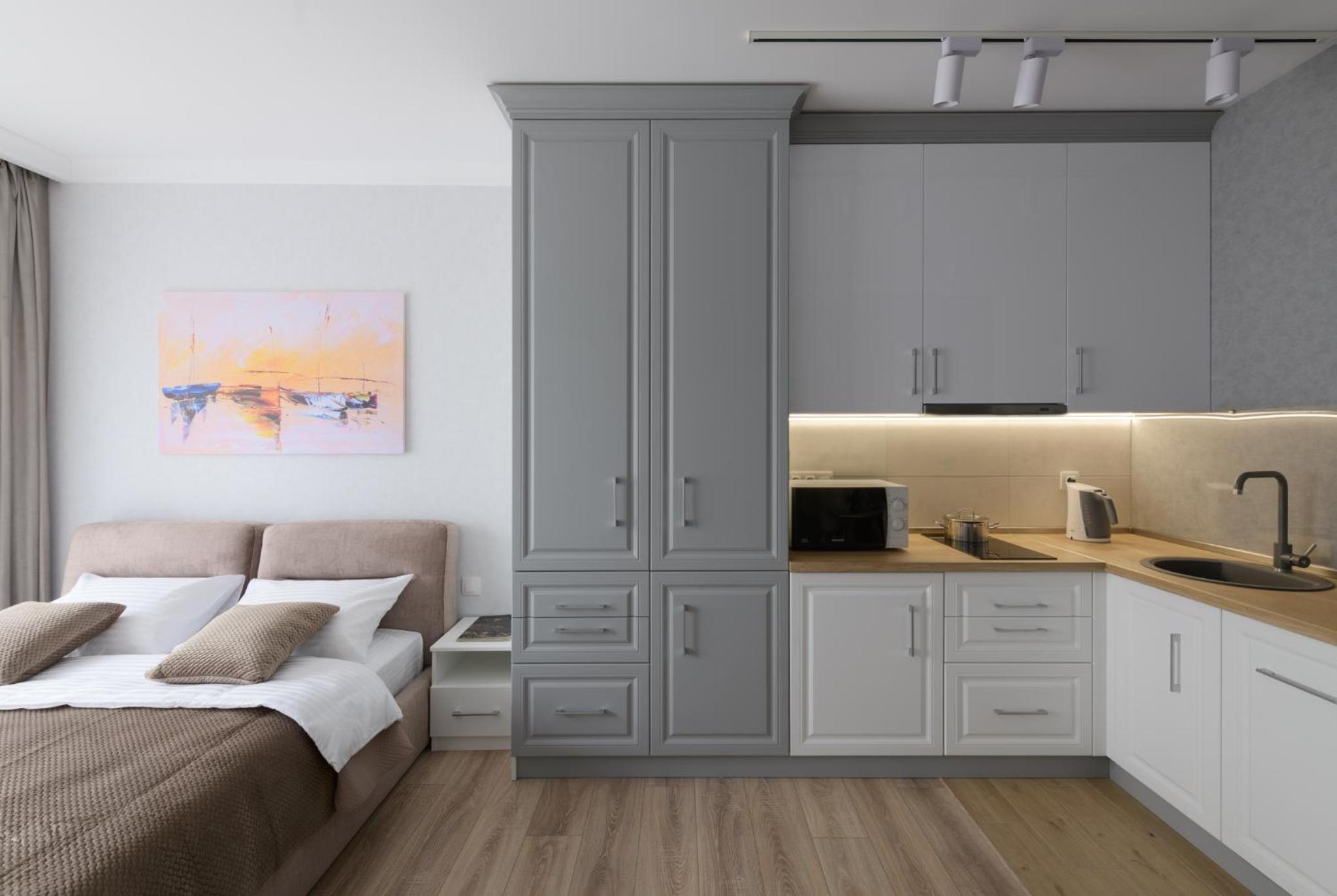Studio Apartment