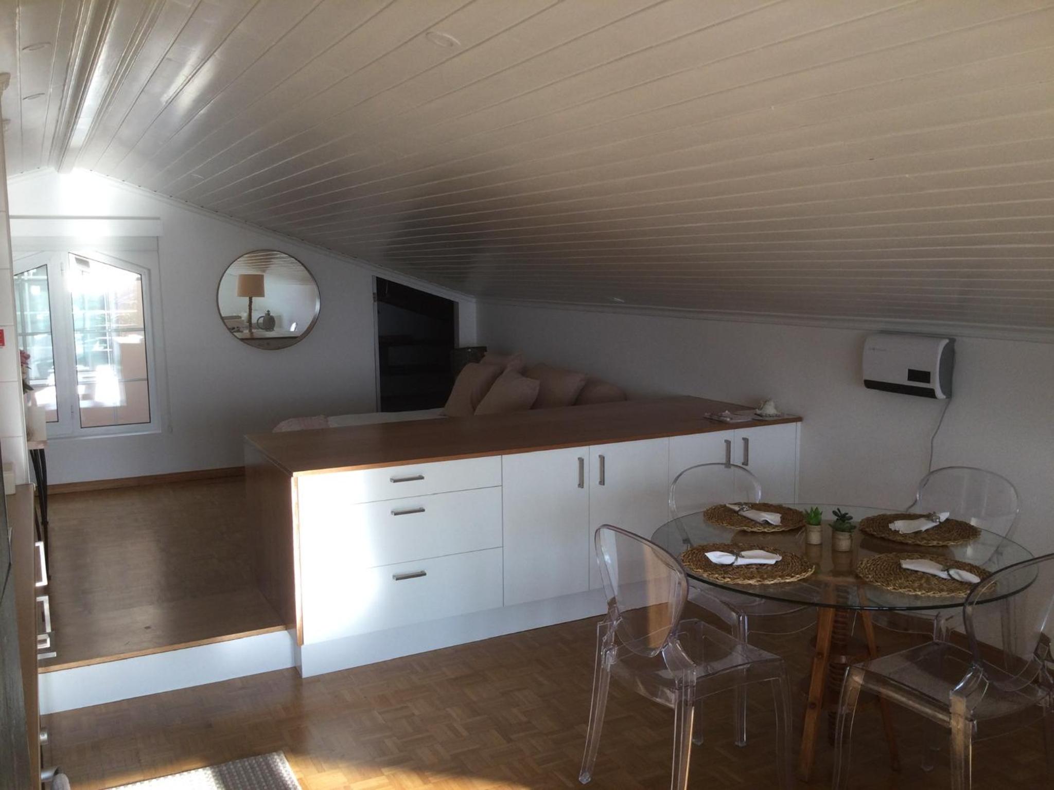 One-Bedroom House photo 2