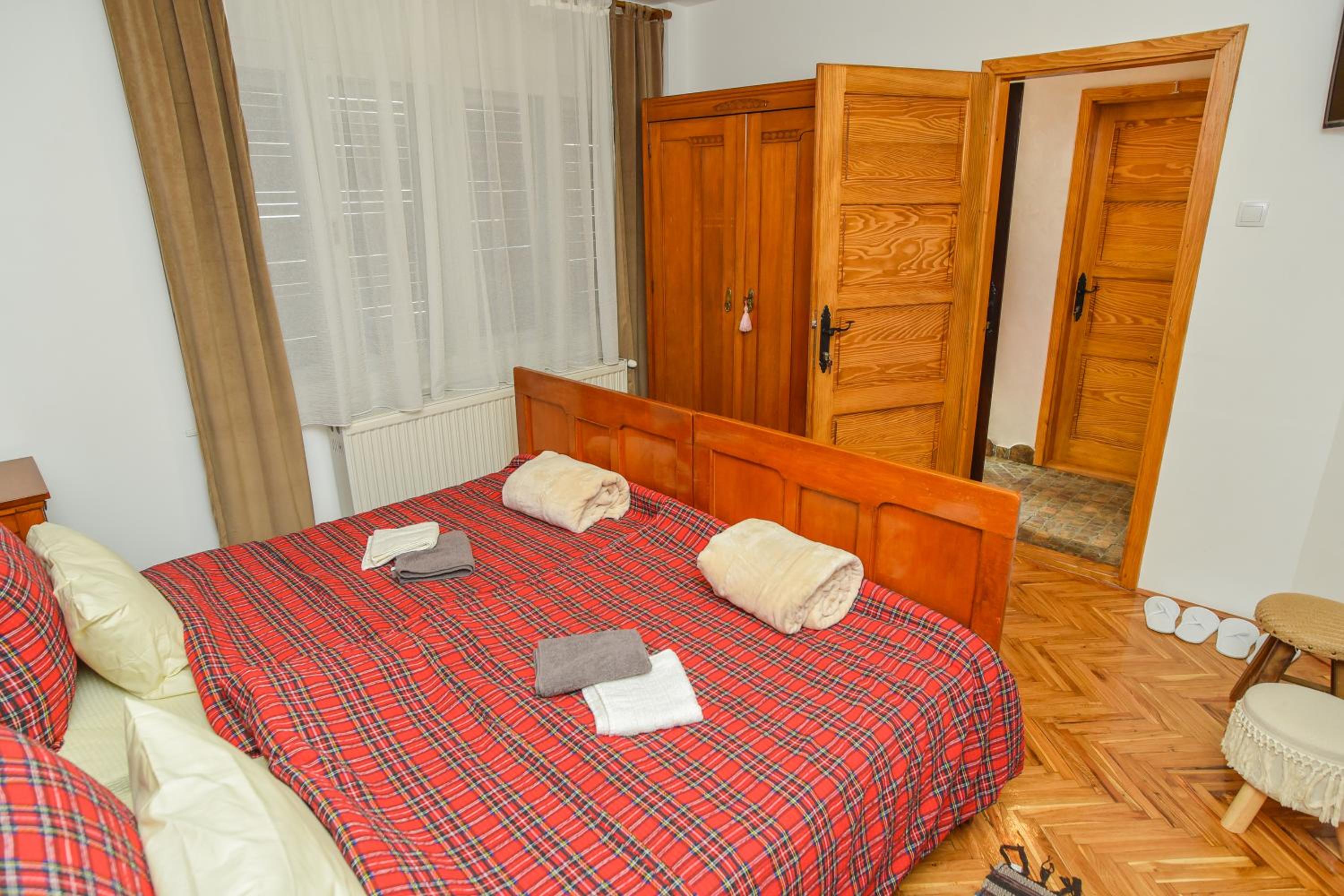 Double or Twin Room with Bathroom photo 2
