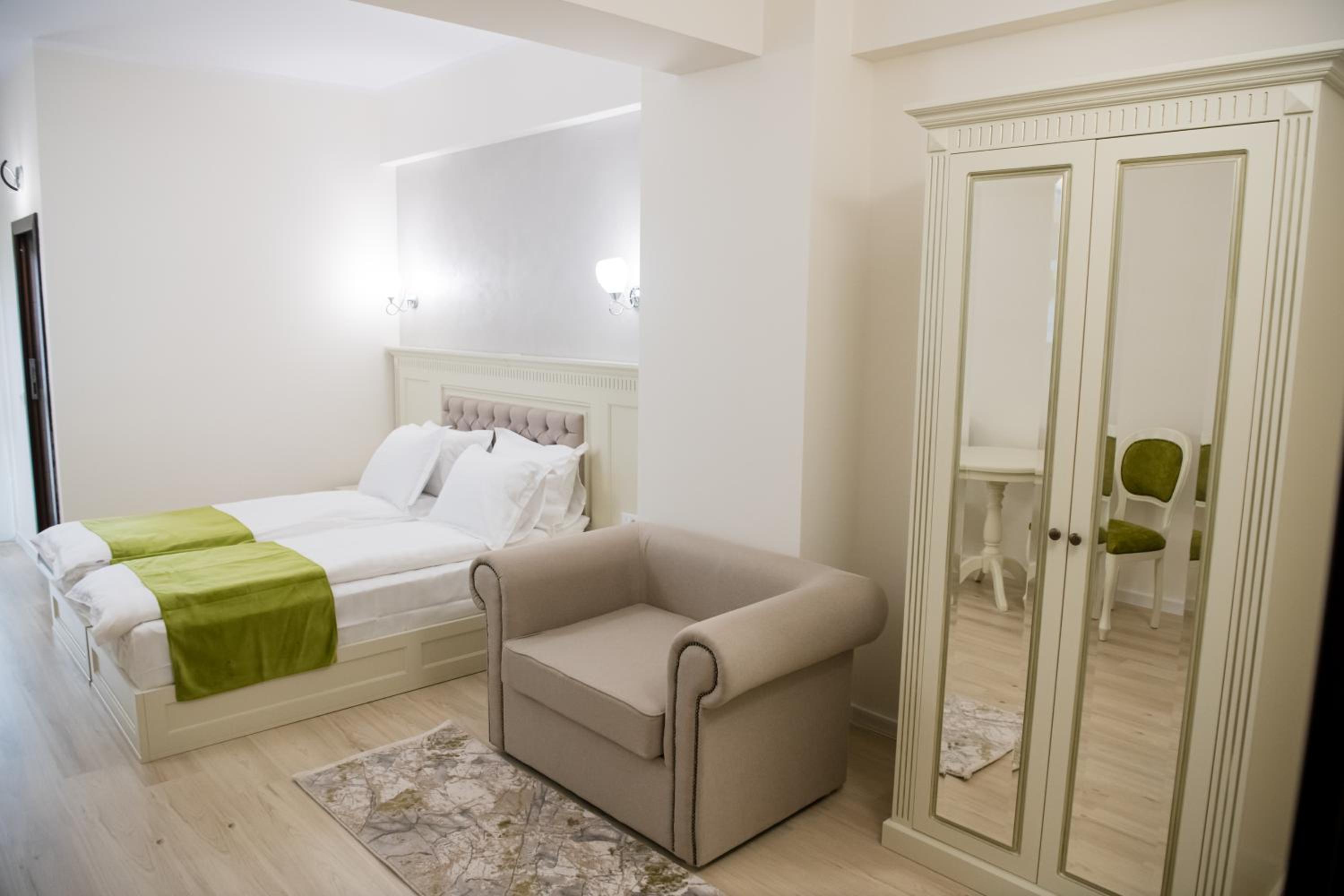 Superior King Room - Photo 54