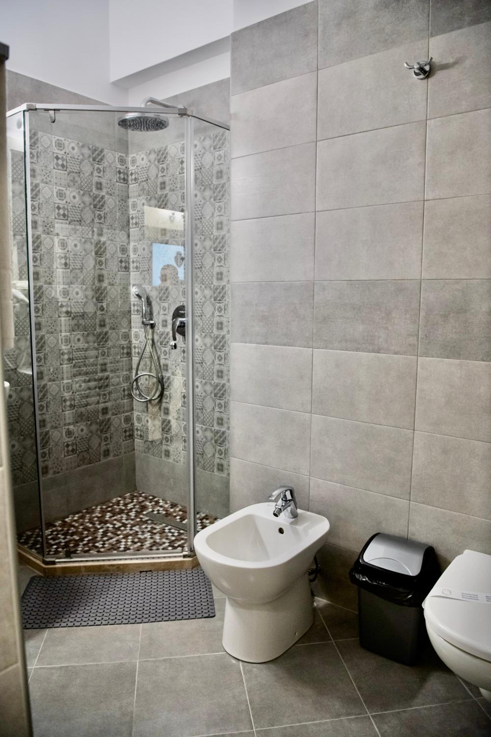 Deluxe Double Room - Photo 38