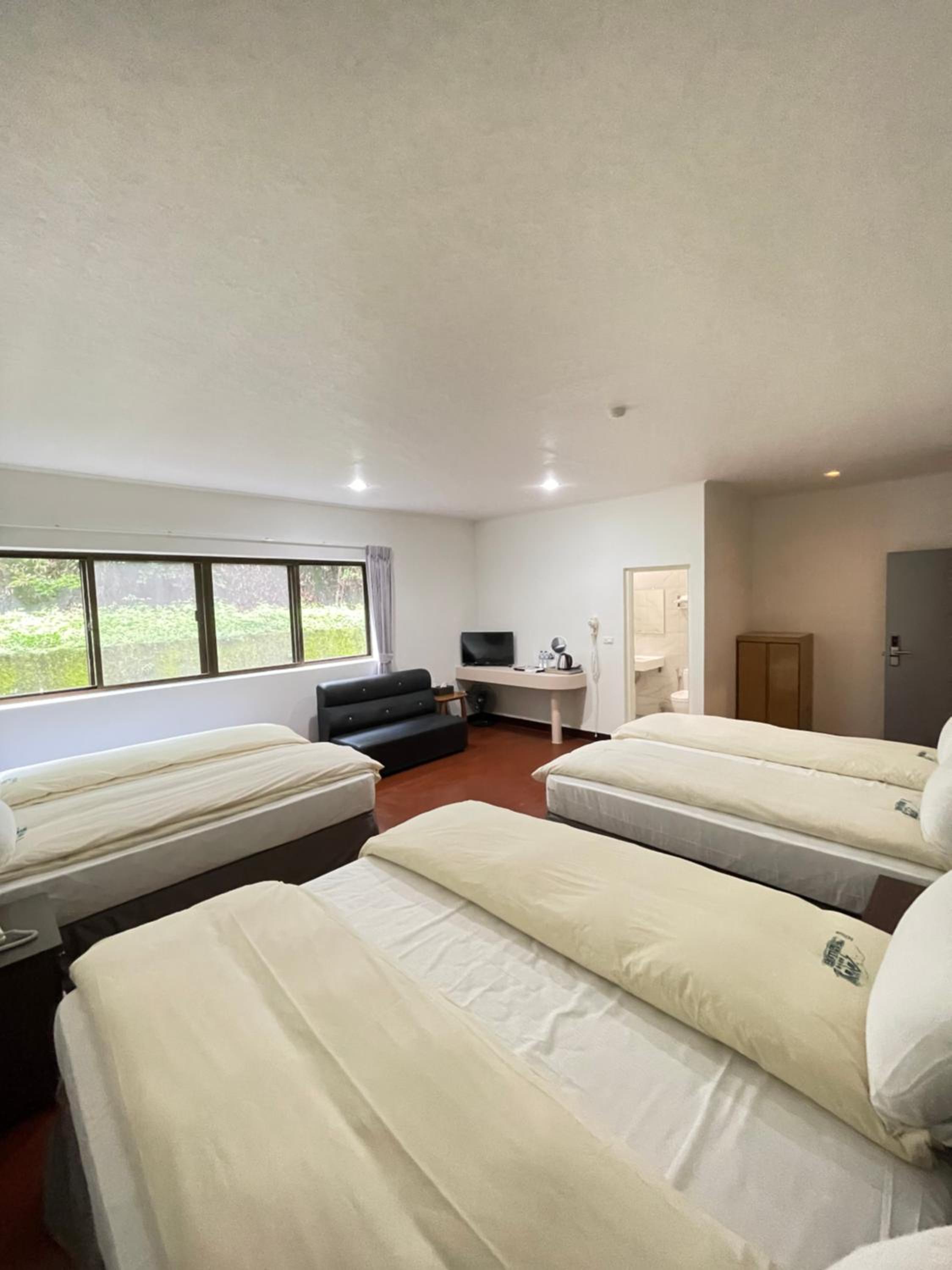 Family Room photo 2