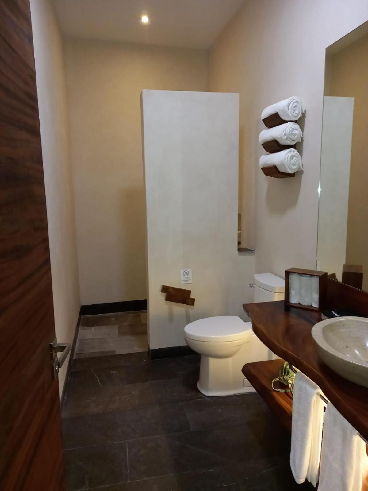 Deluxe Room - Photo 2