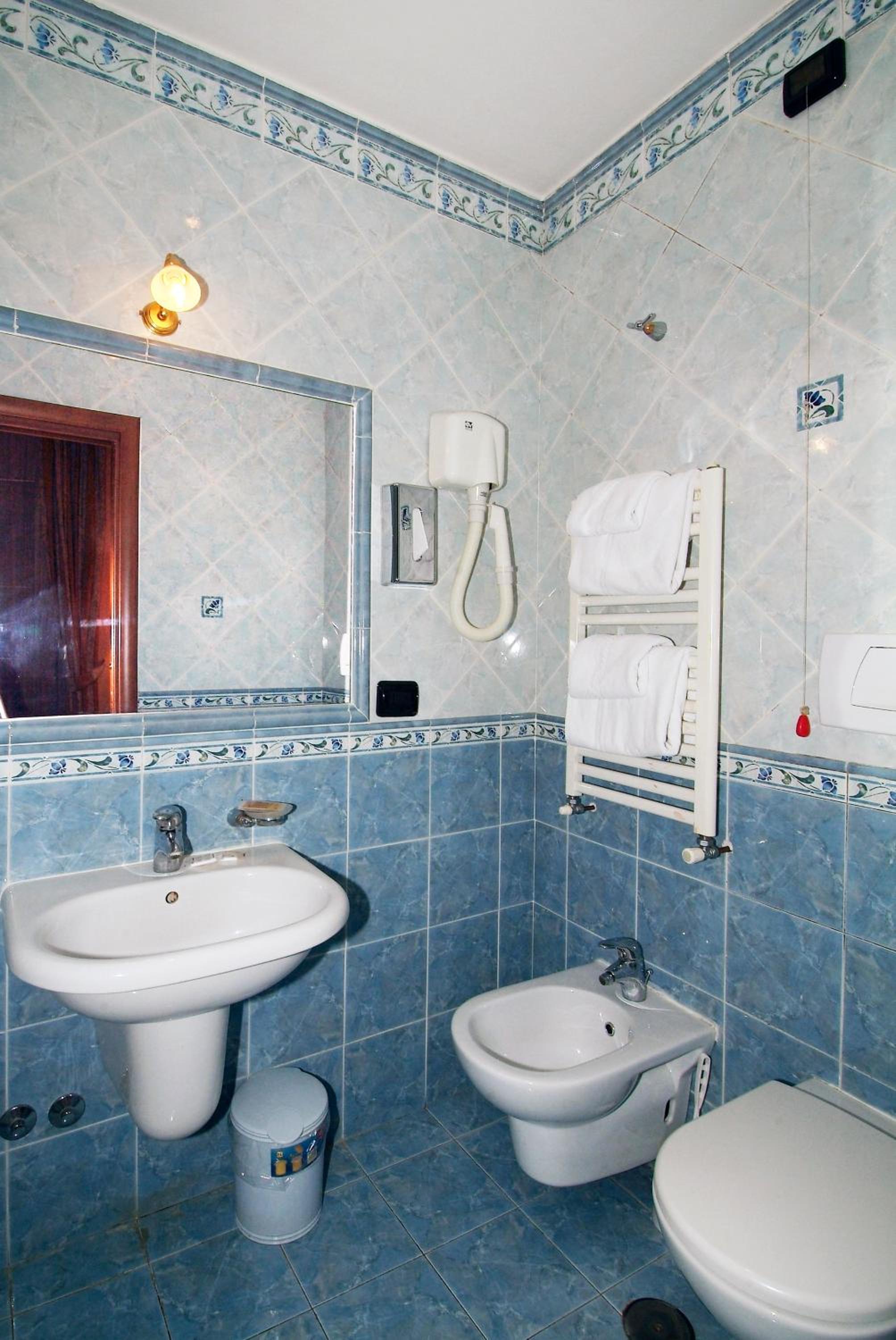 Large Double Room photo 2