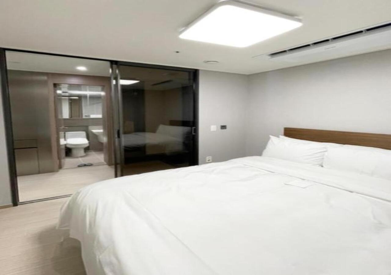 Deluxe Double Room with Ocean View - Photo 1