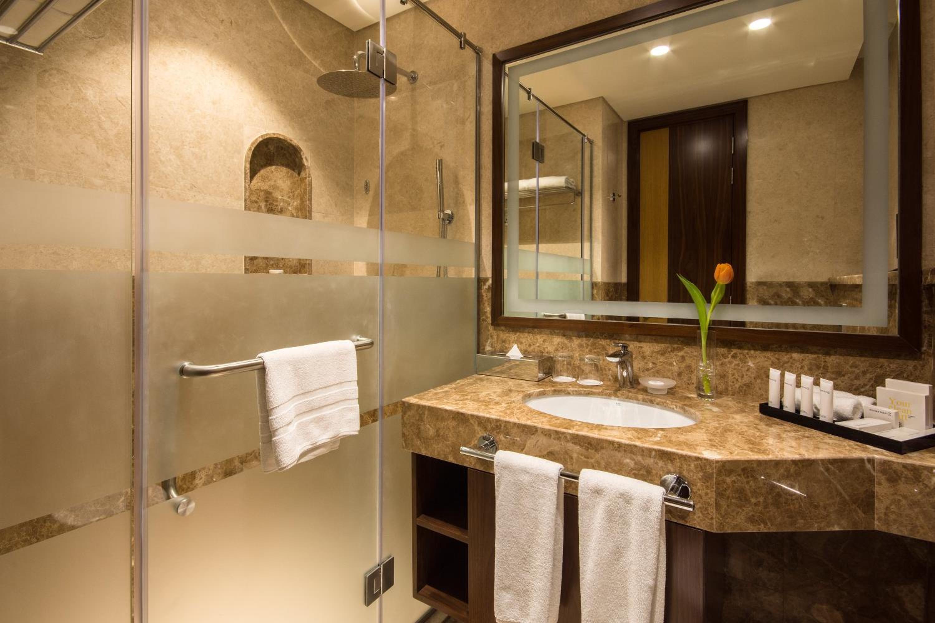 Standard Room (Free transfers to the beach and selected malls & 20% discount on F&B & Spa) photo 2