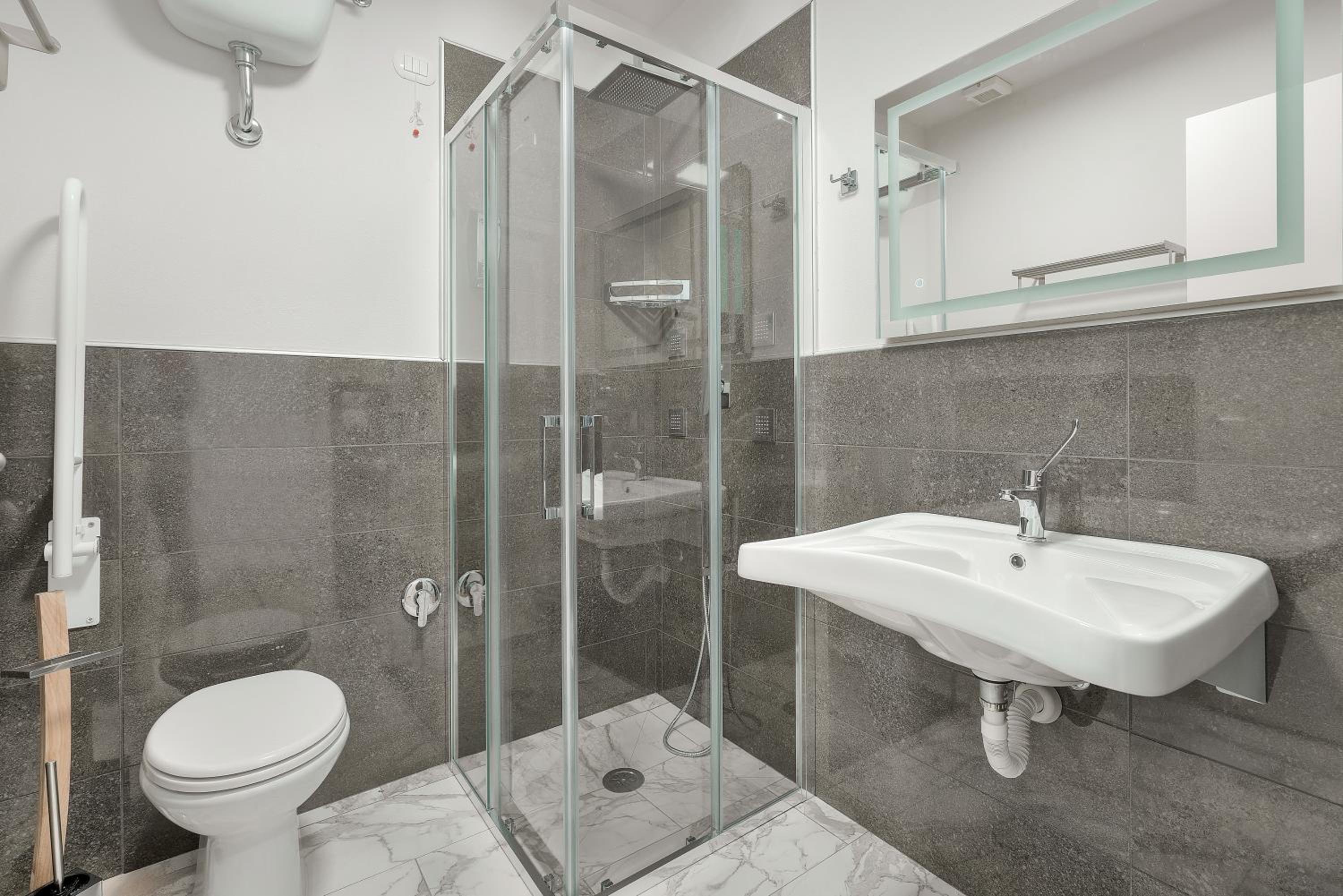 Double or Twin Room photo 2