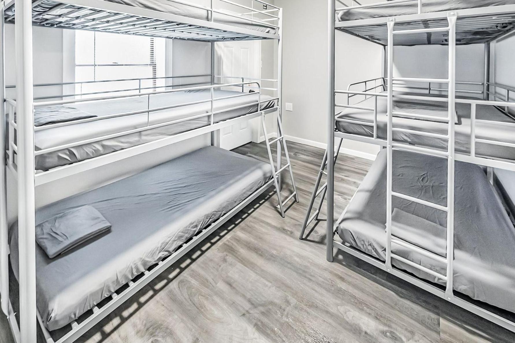 Bed in 6-Bed Mixed Dormitory Room photo 1