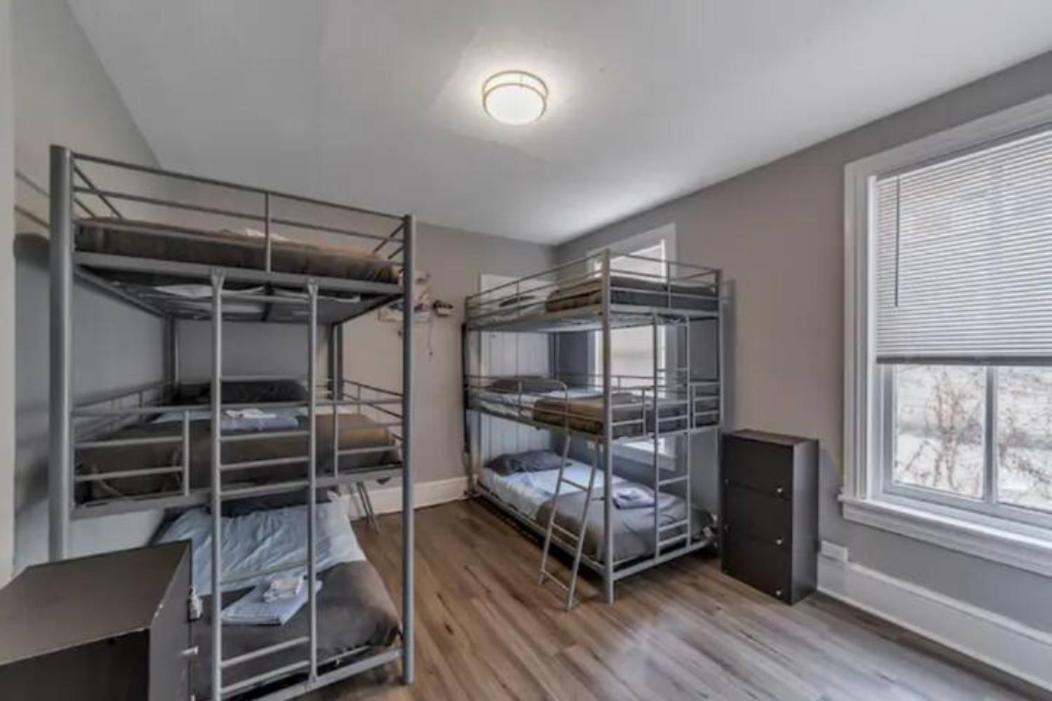 Bed in 6-Bed Mixed Dormitory Room photo 2