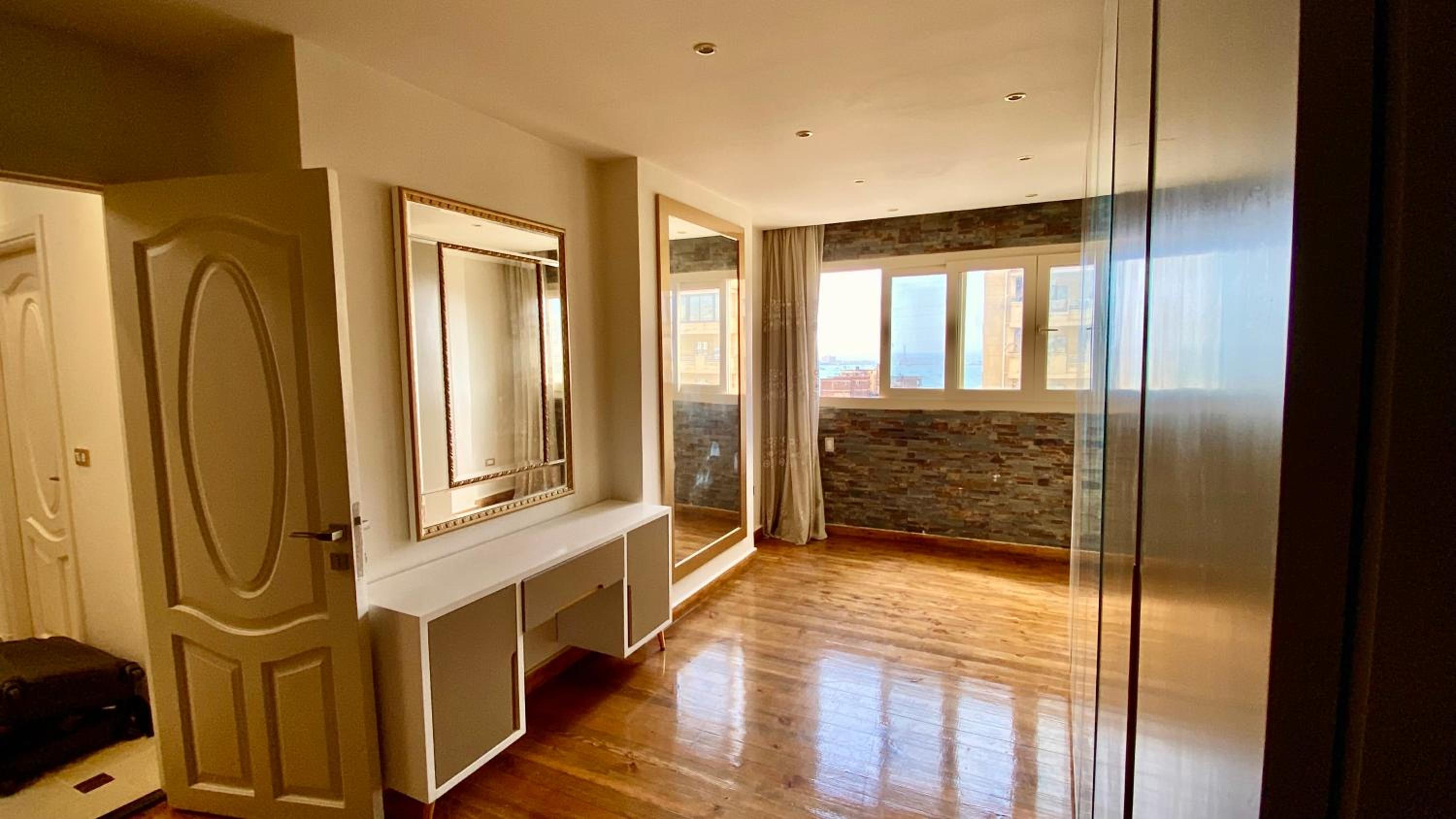 Three-Bedroom Apartment - Photo 21