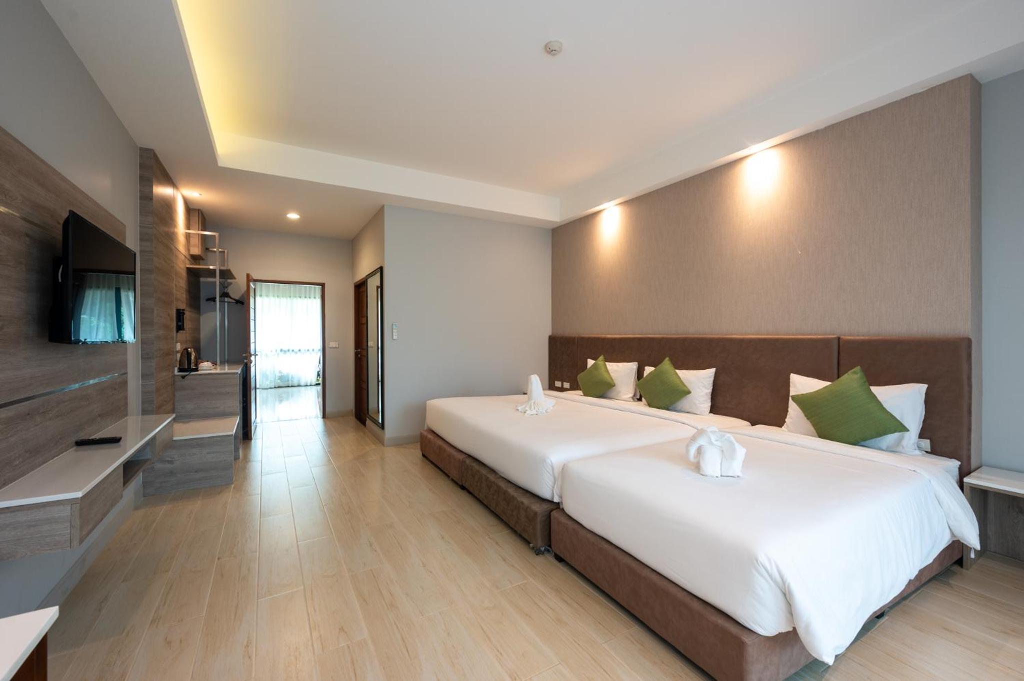 Family Suite - Photo 10