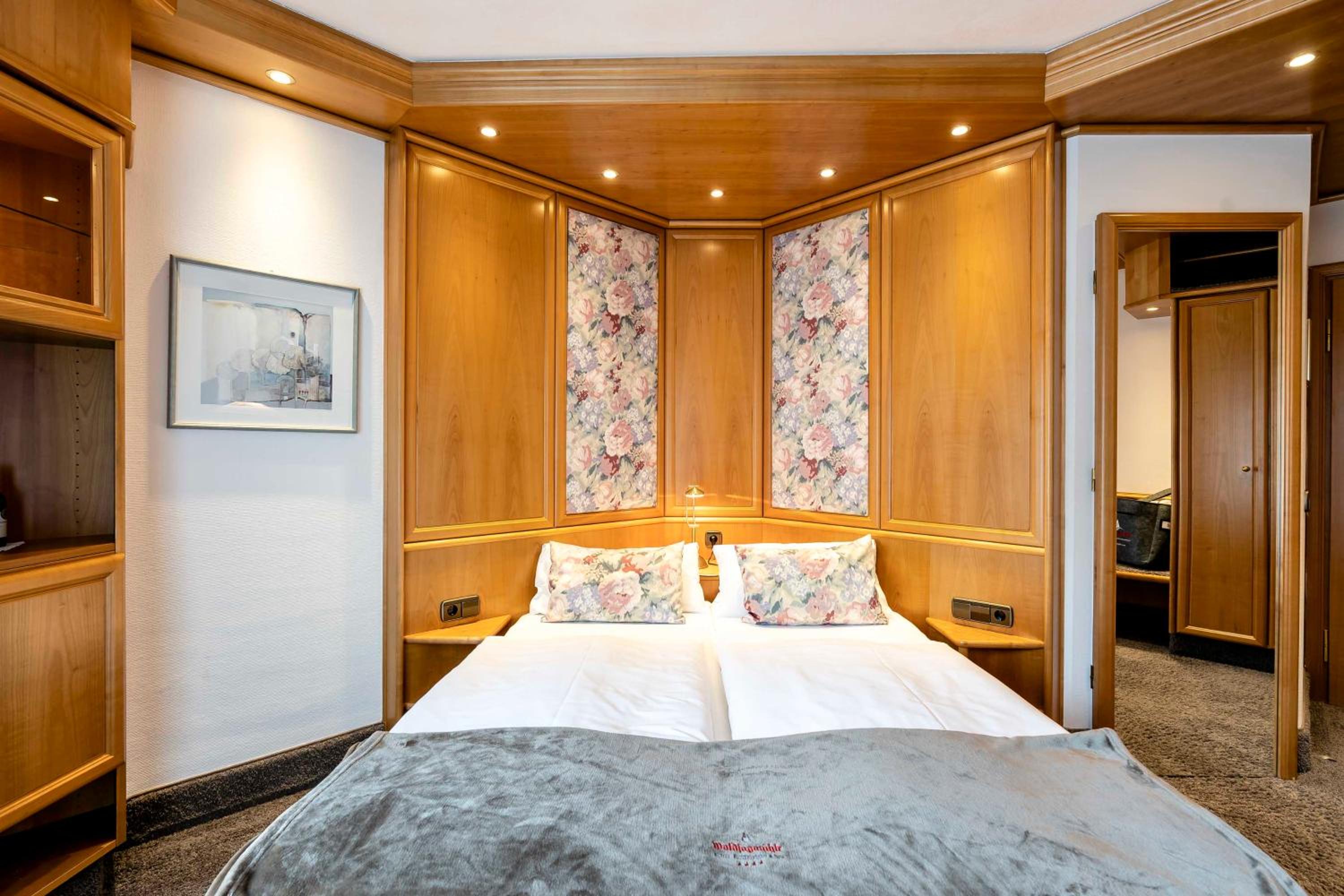 Deluxe Double Room - Photo 2