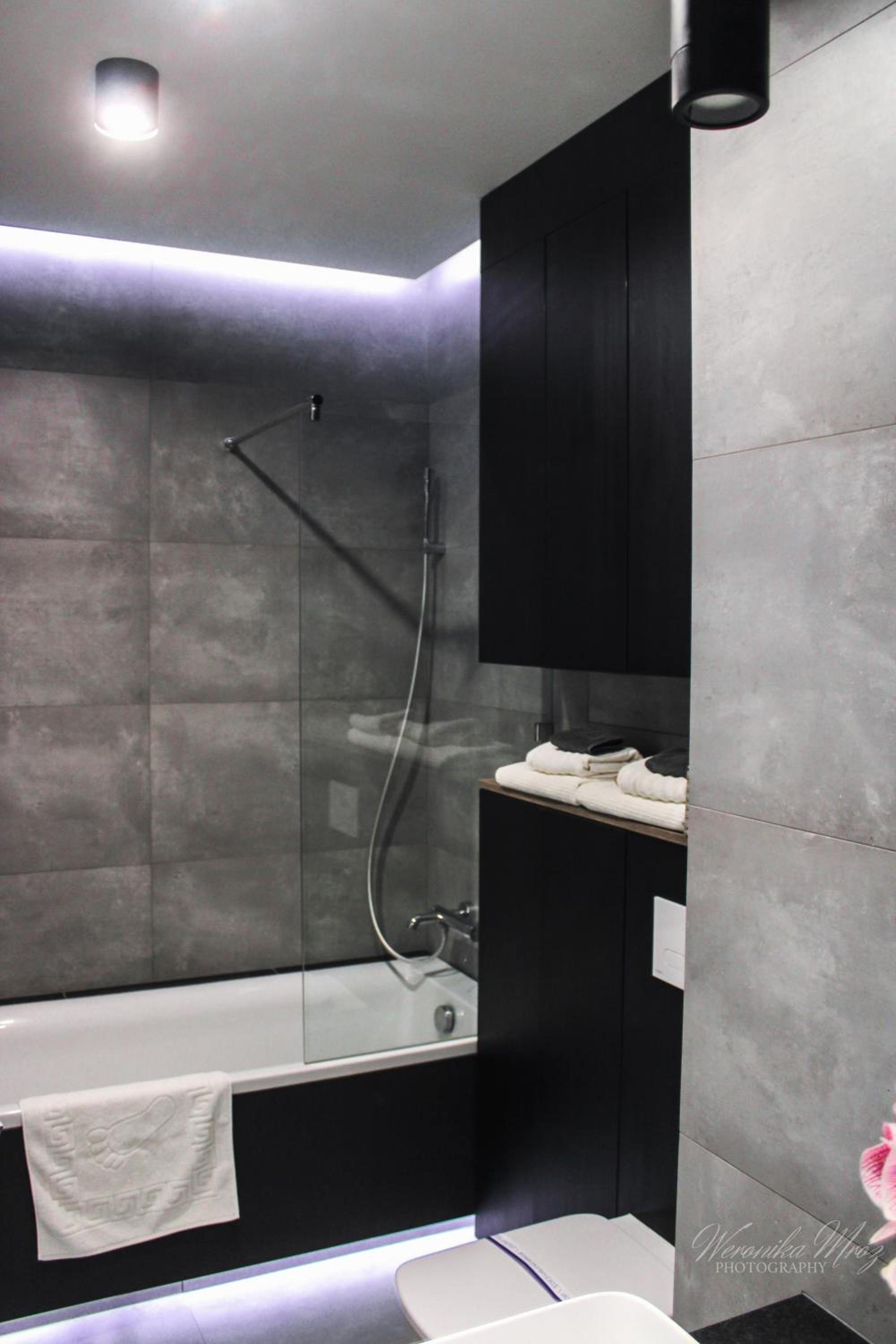 Two-Bedroom Apartment - Photo 16
