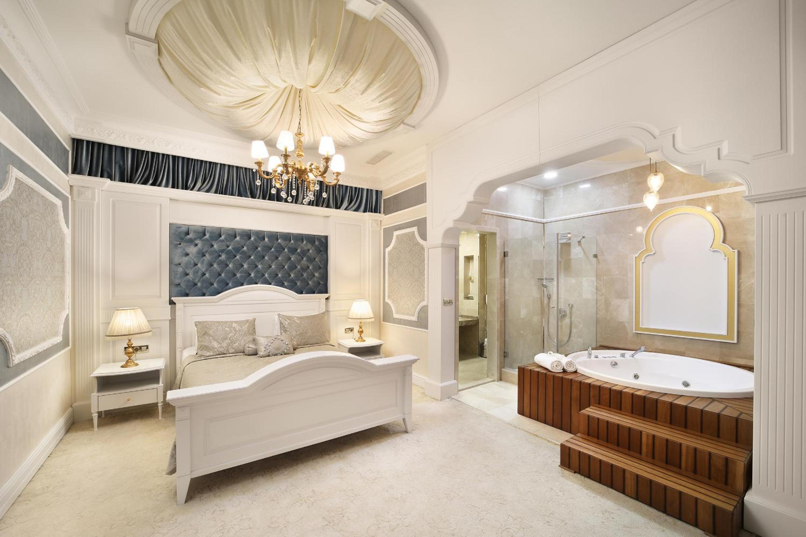Legacy Ottoman King Suite photo 1