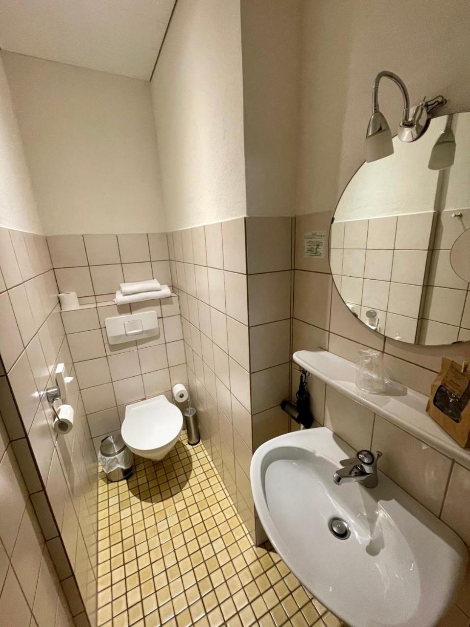 Budget Single Room photo 2