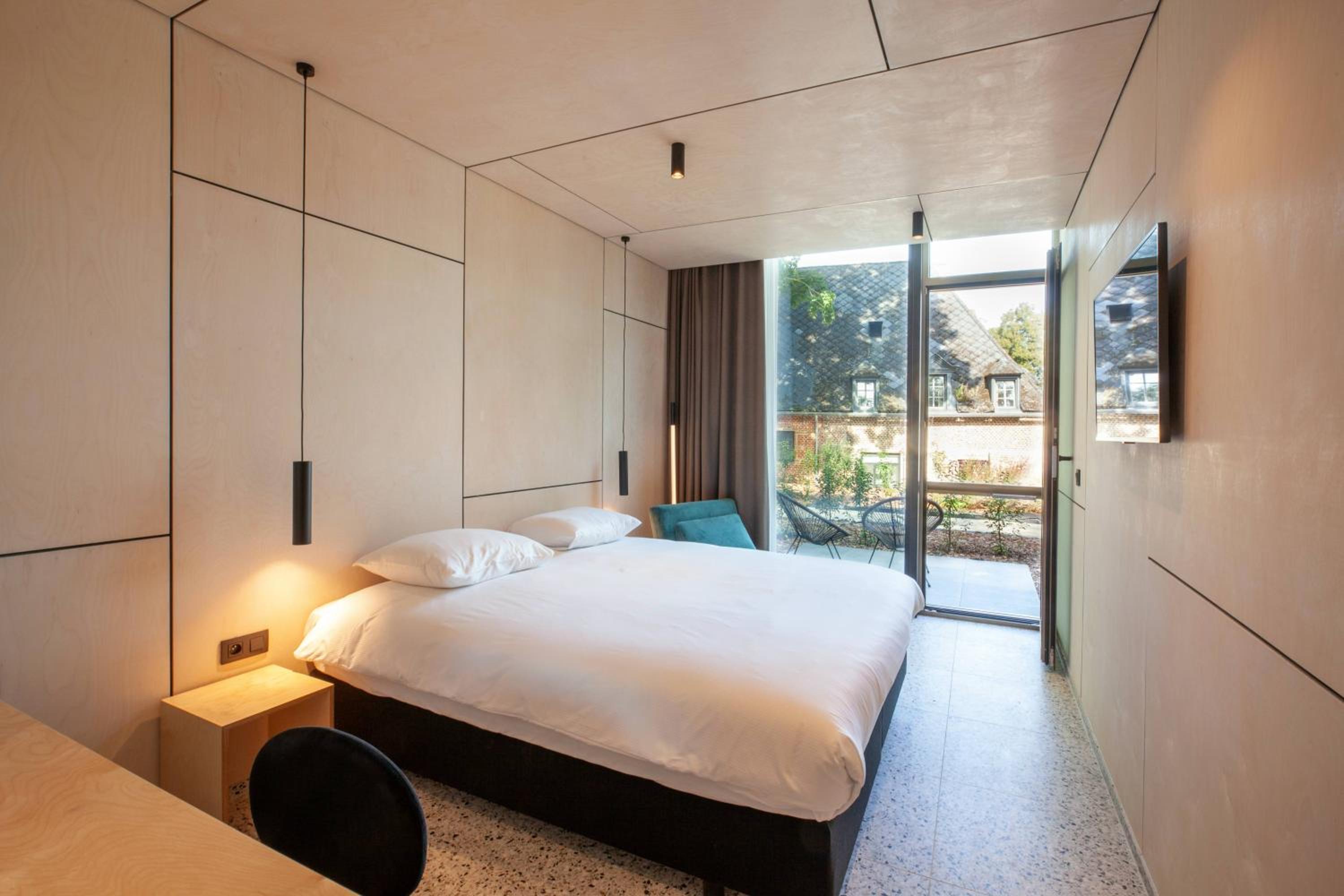 Superior Double or Twin Room with Terrace