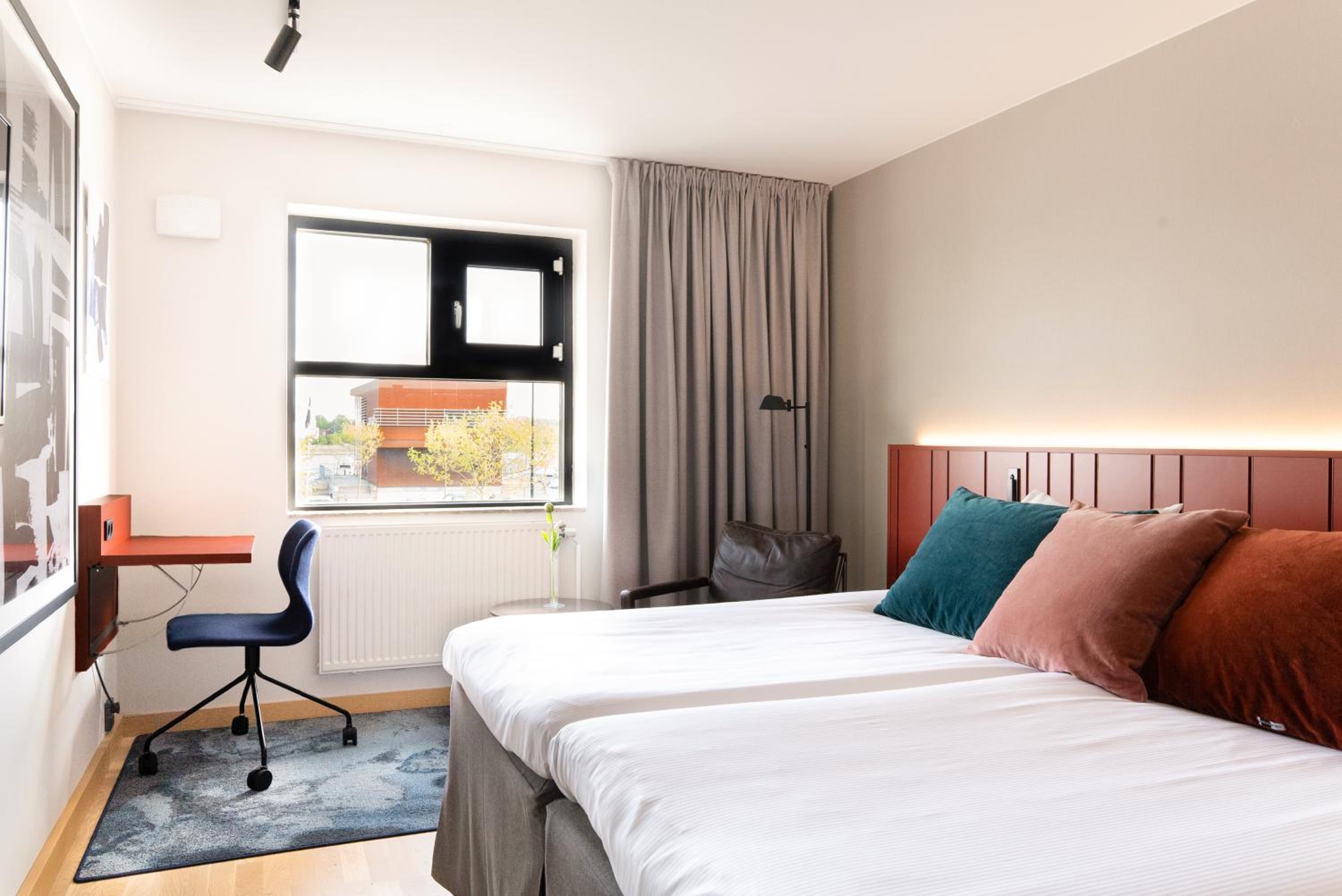 Standard Twin Room - Photo 1