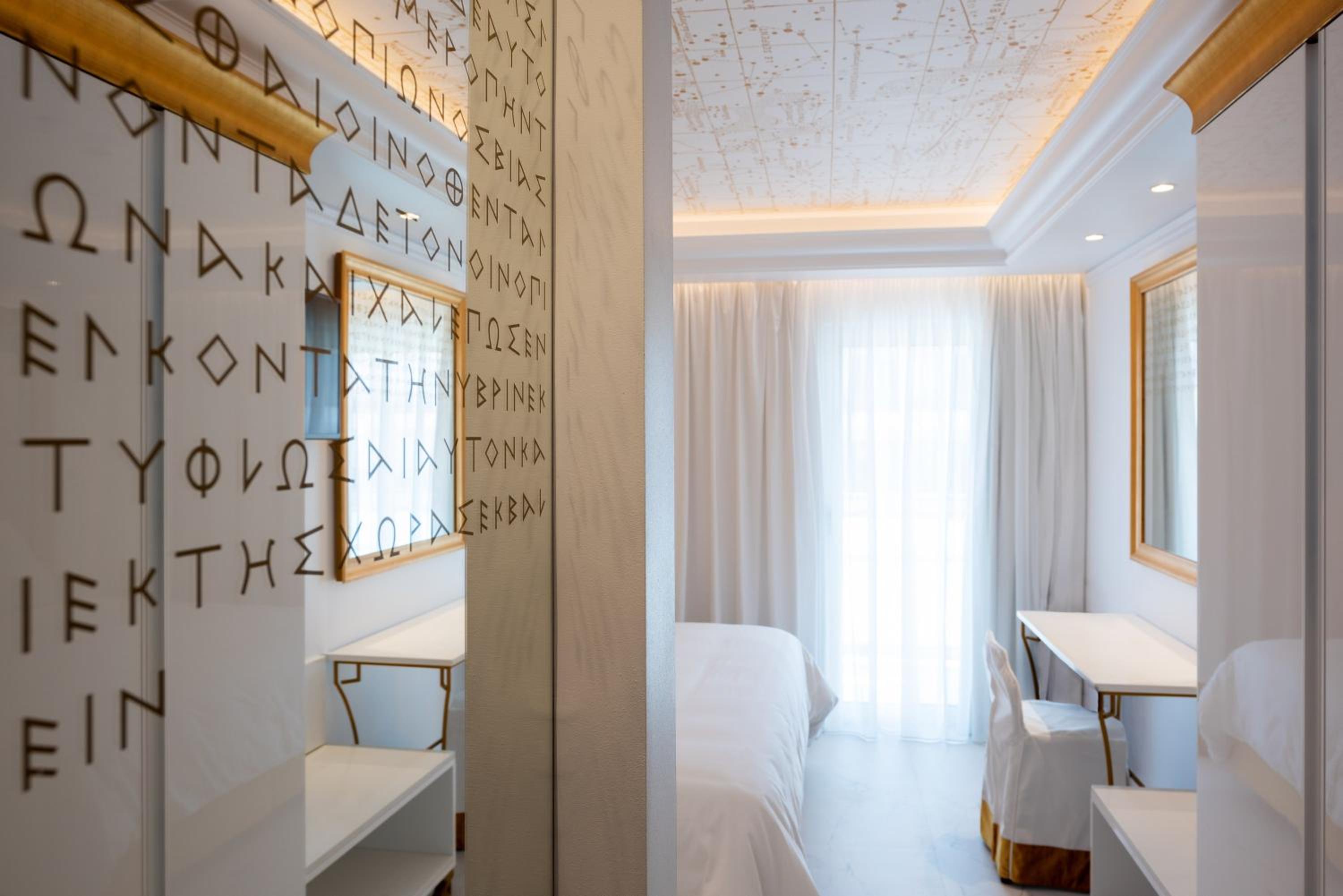 Deluxe Room photo 2