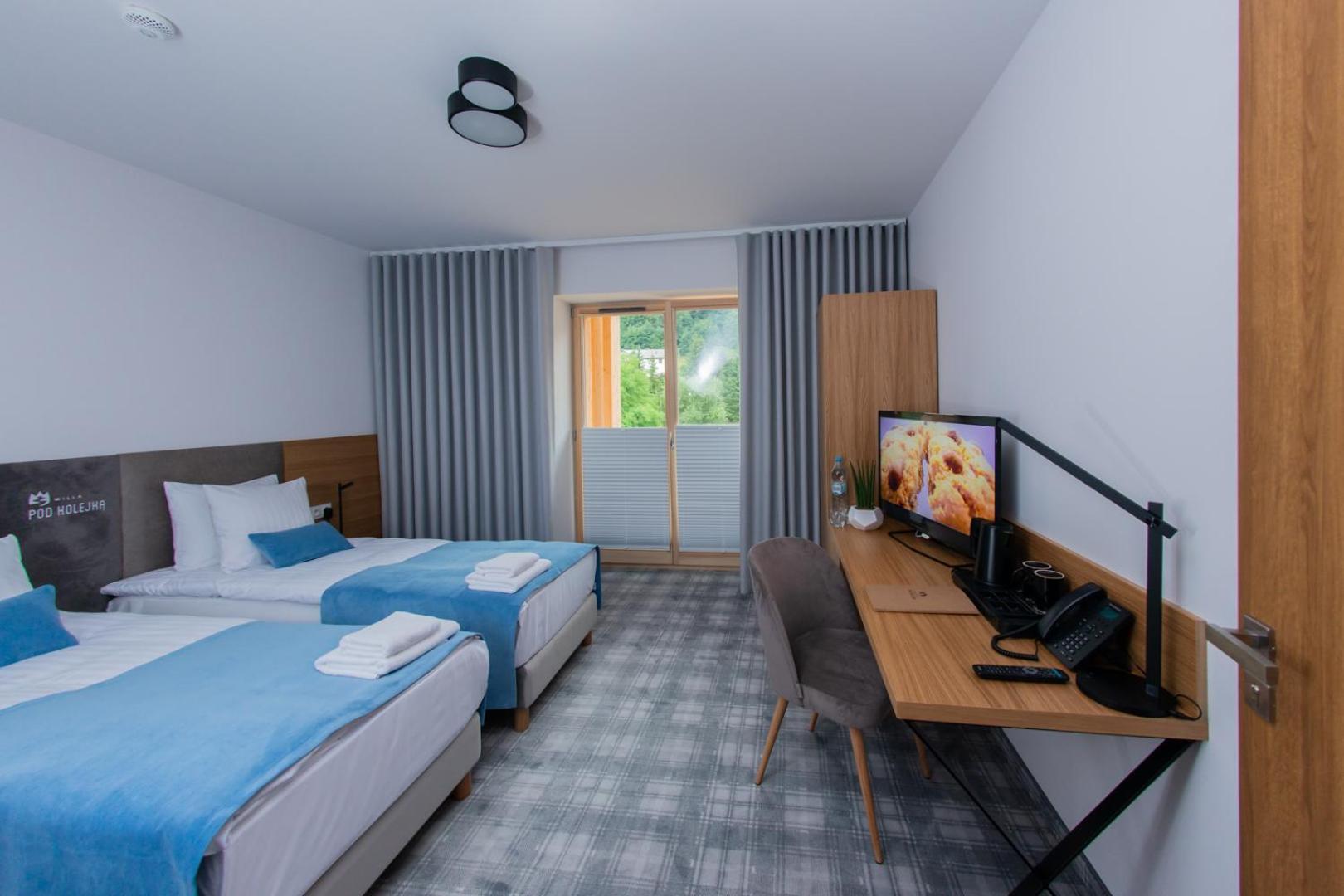 Deluxe Double Room with Balcony photo 2