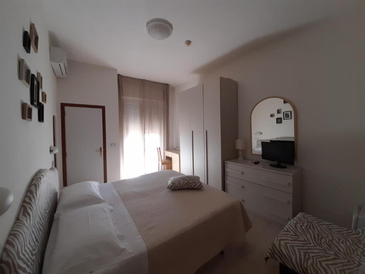 Double or Twin  Room photo 3
