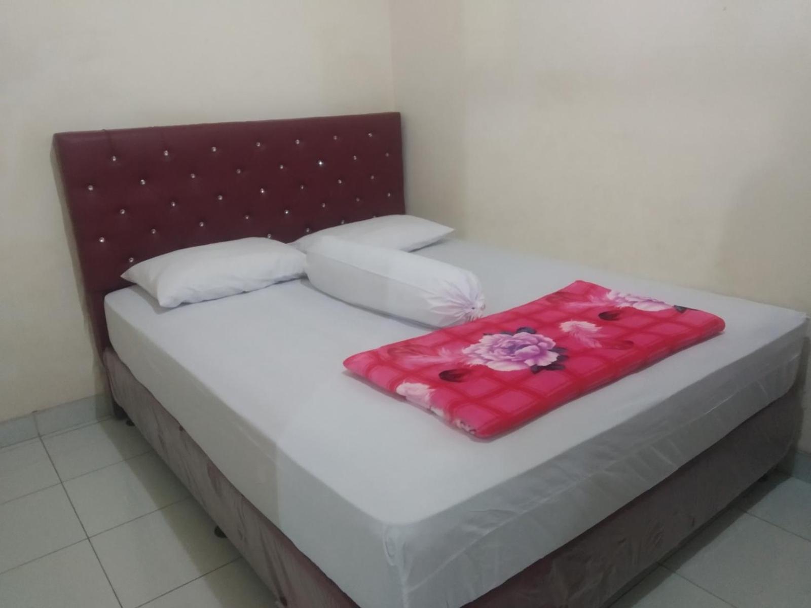 Standard Double Room - Photo 1