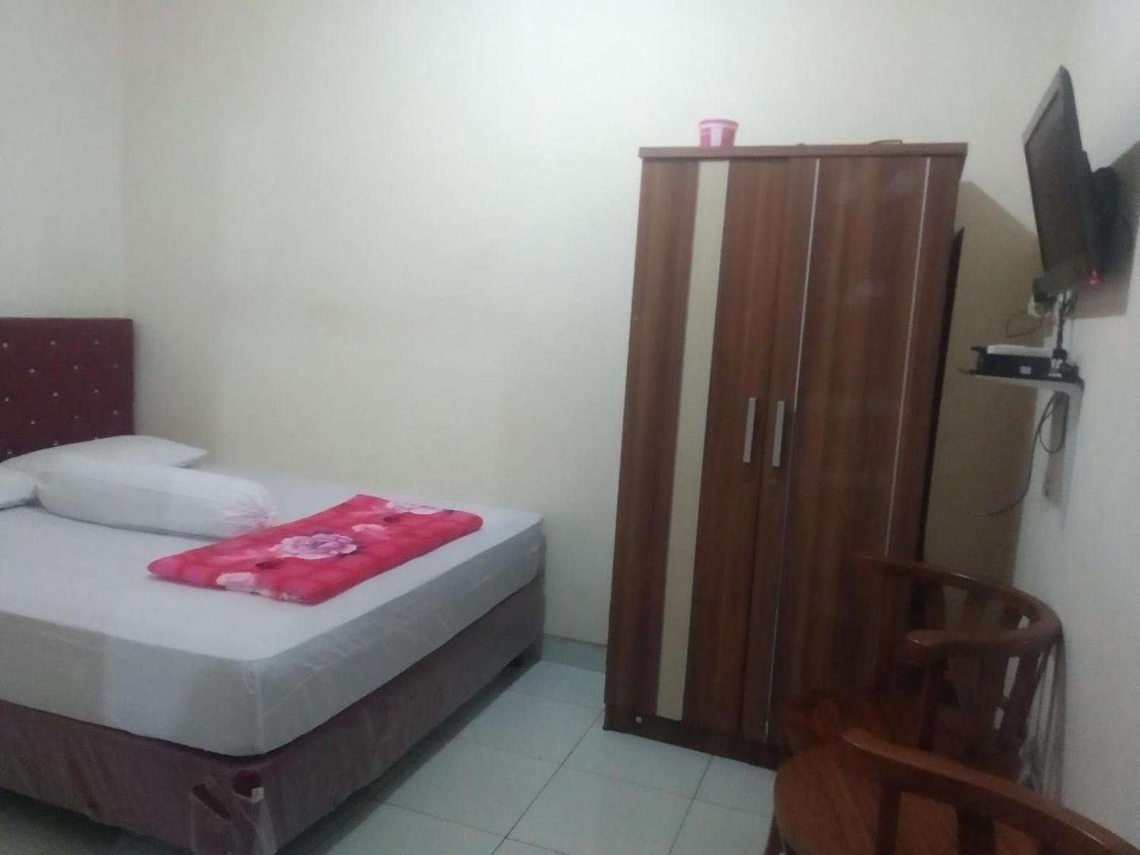 Standard Double Room - Photo 5