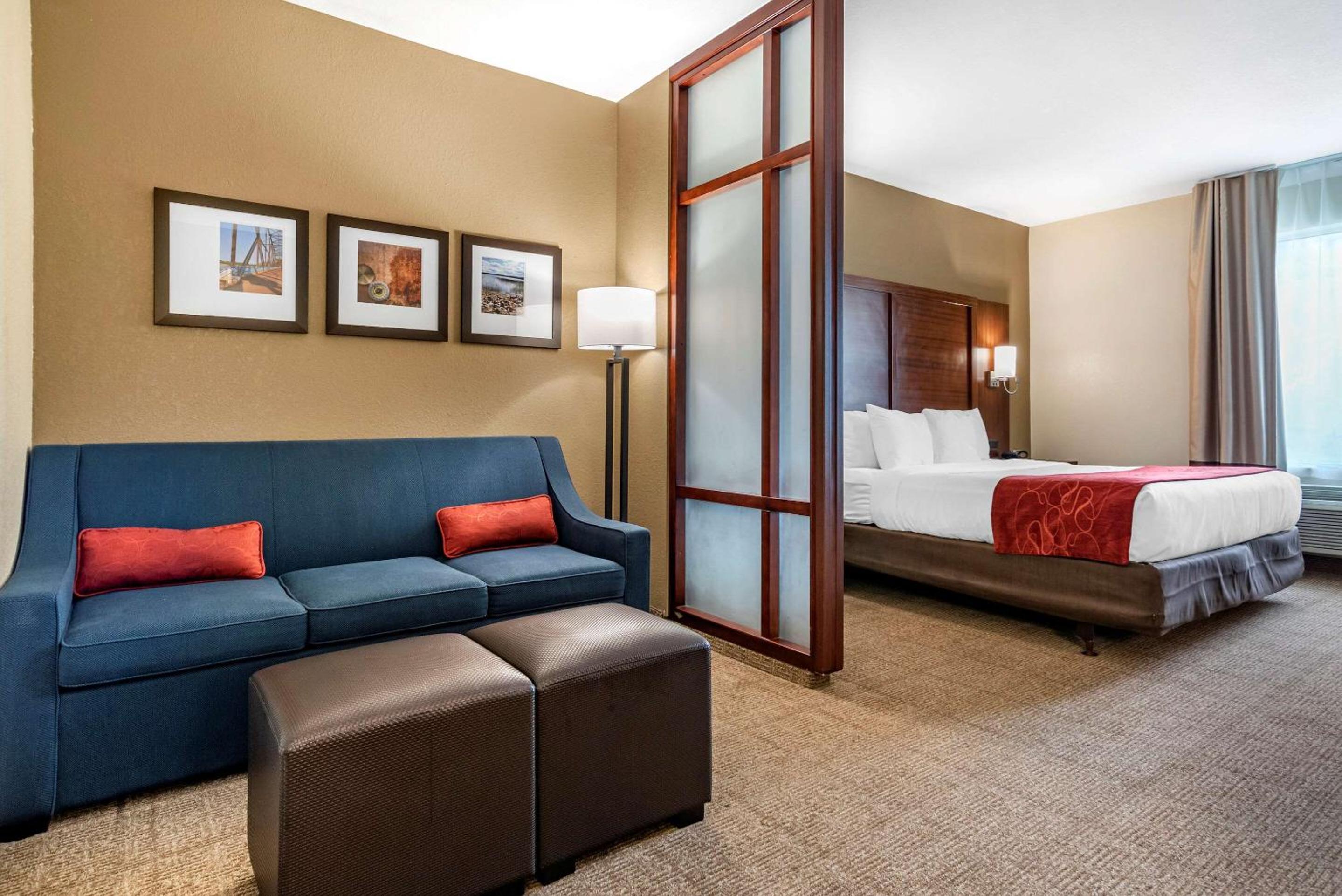 King Room - Accessible/Non-Smoking - Photo 1