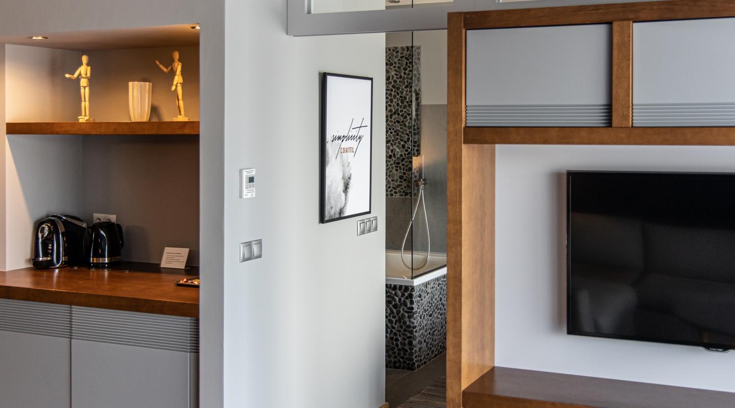 Apartment with Lake View photo 1