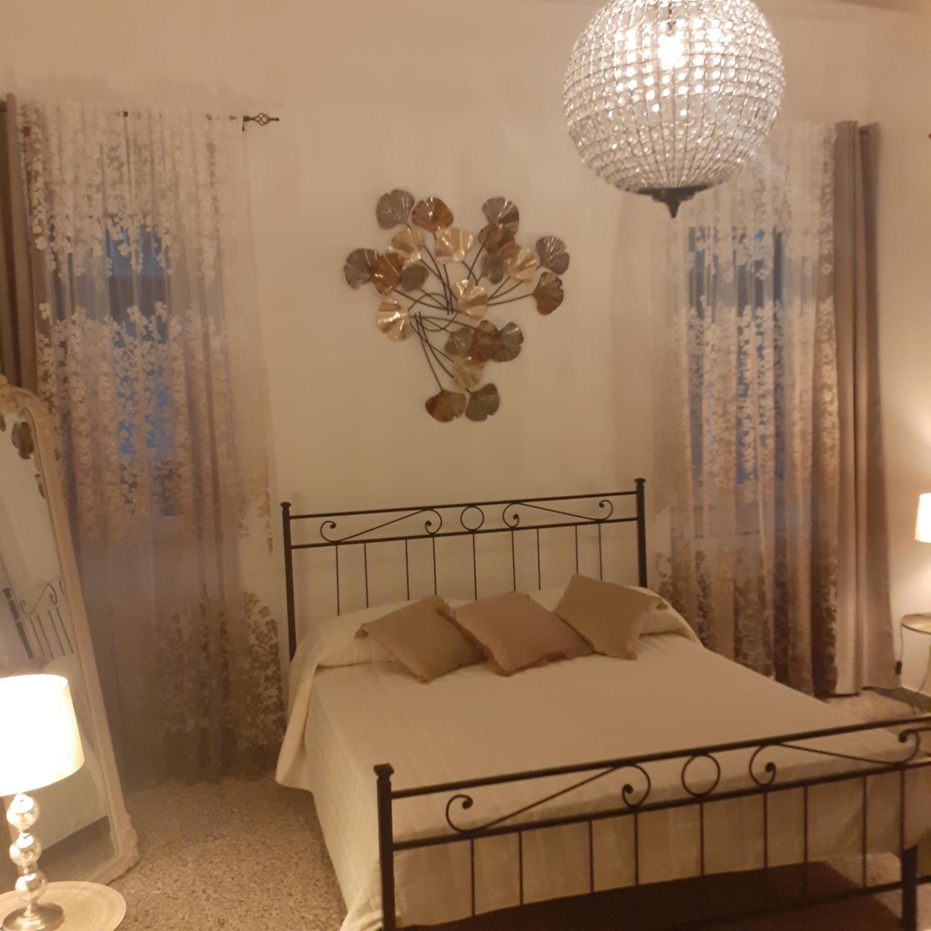 Two-Bedroom Apartment - Photo 31