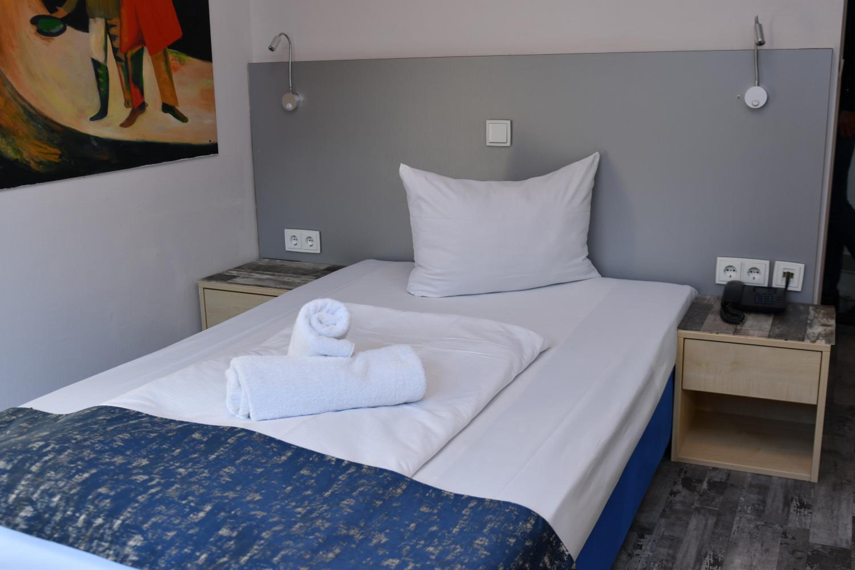 Single Room photo 1