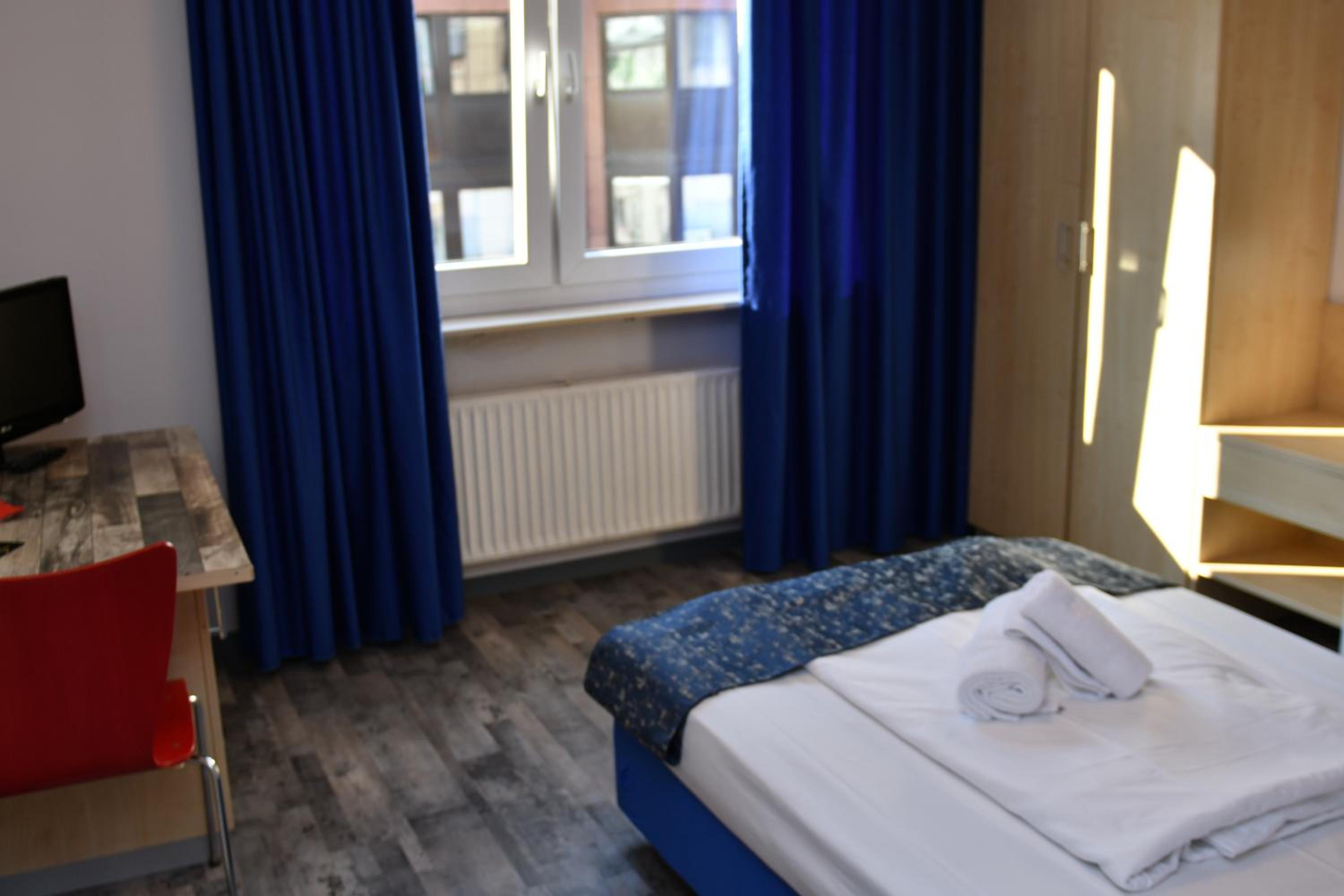 Single Room photo 3