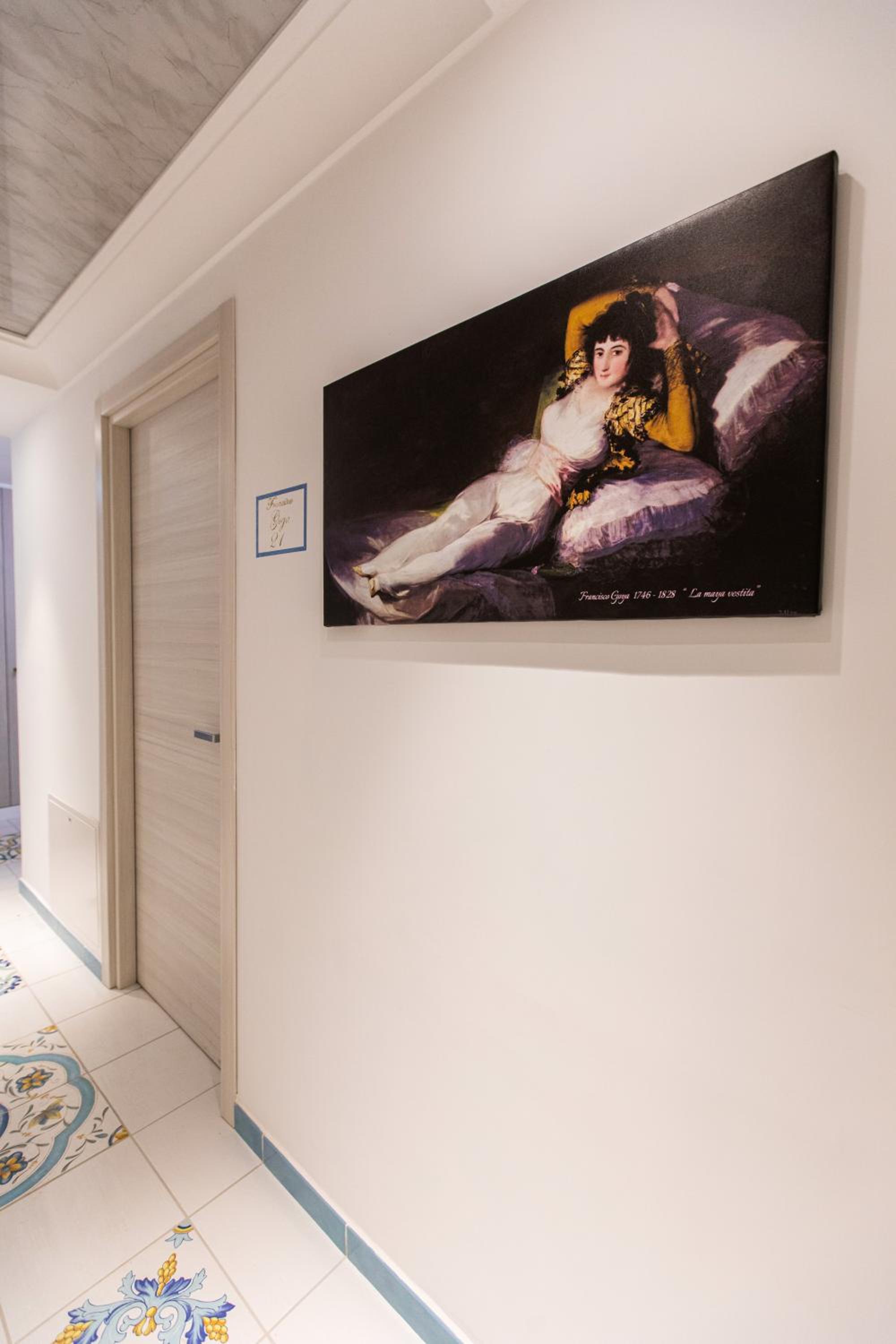 Deluxe Double Room with Sea View - Photo 28