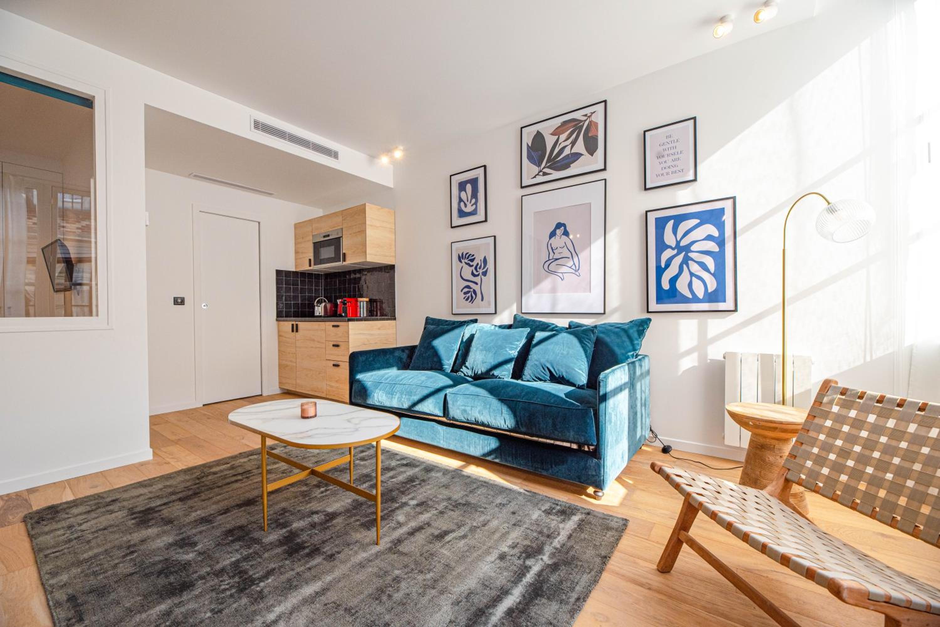 Deluxe Apartment photo 1