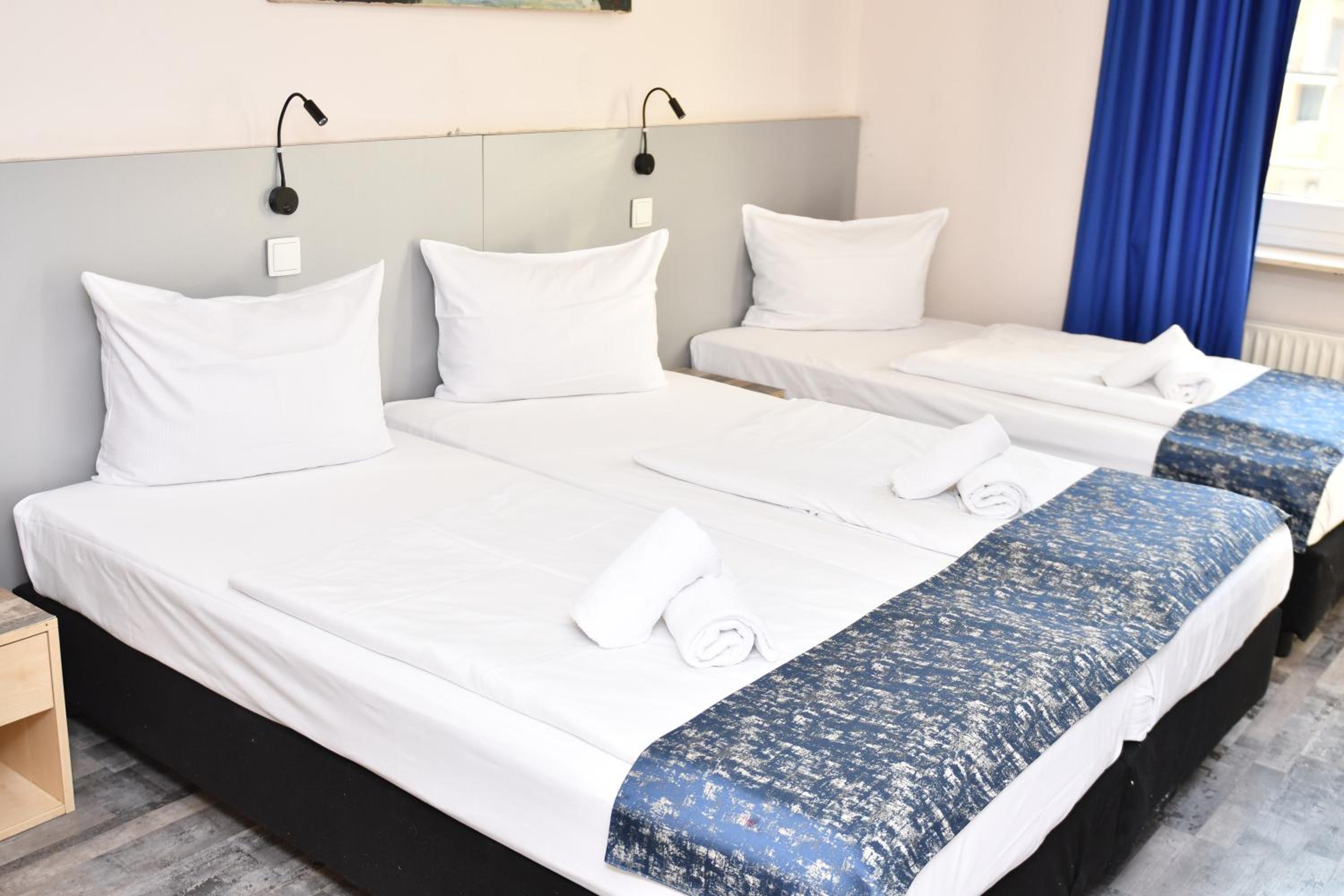 Triple Room - Photo 7
