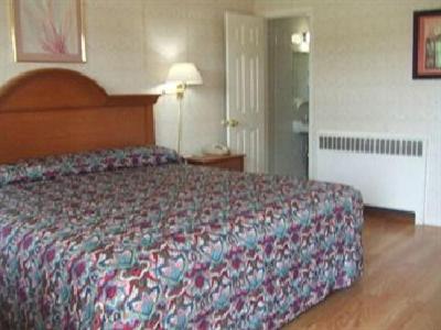 Queen Room photo 1