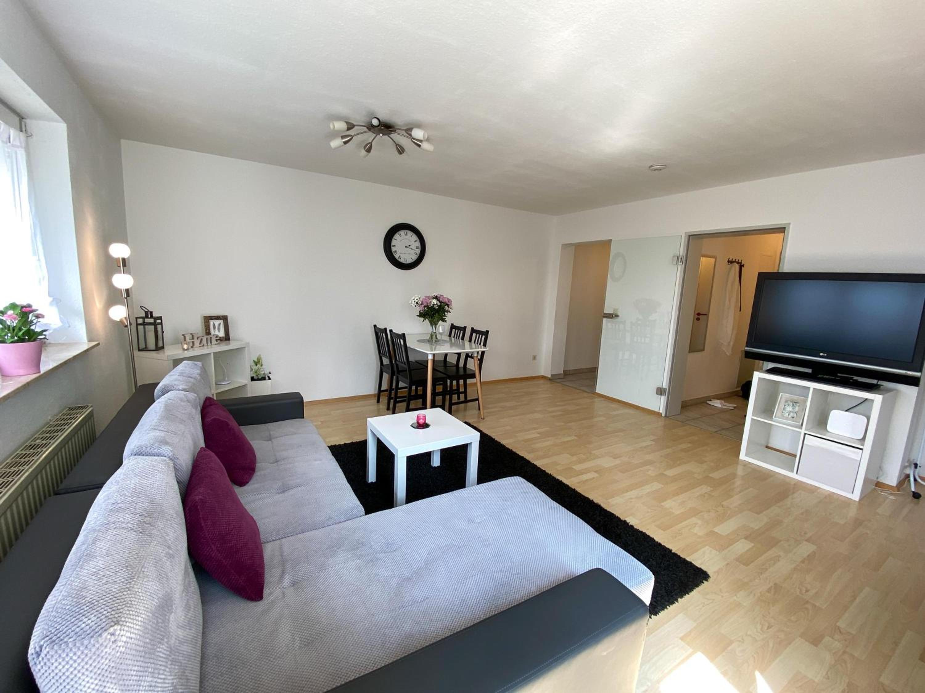 Superior One-Bedroom Apartment with Balcony