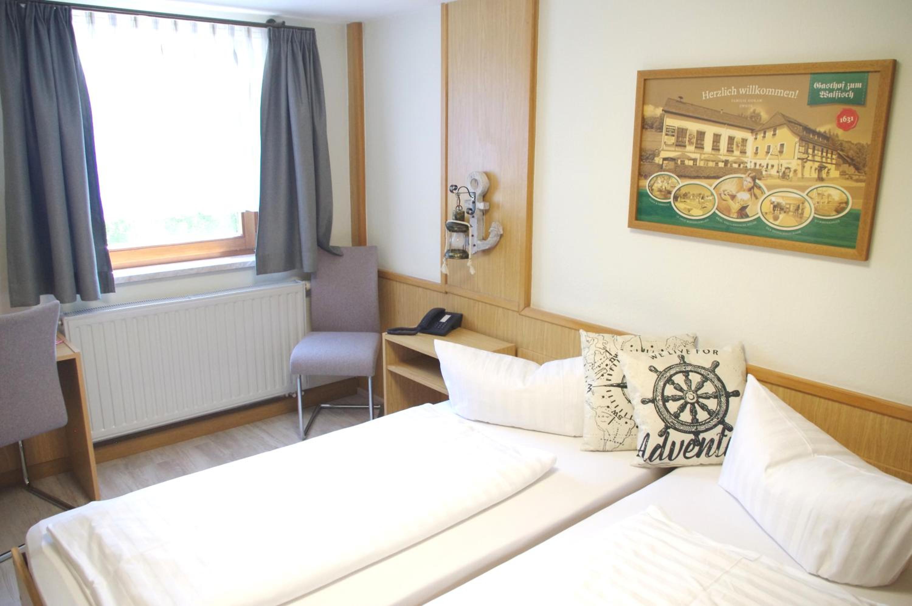 Standard Double Room - Photo 11