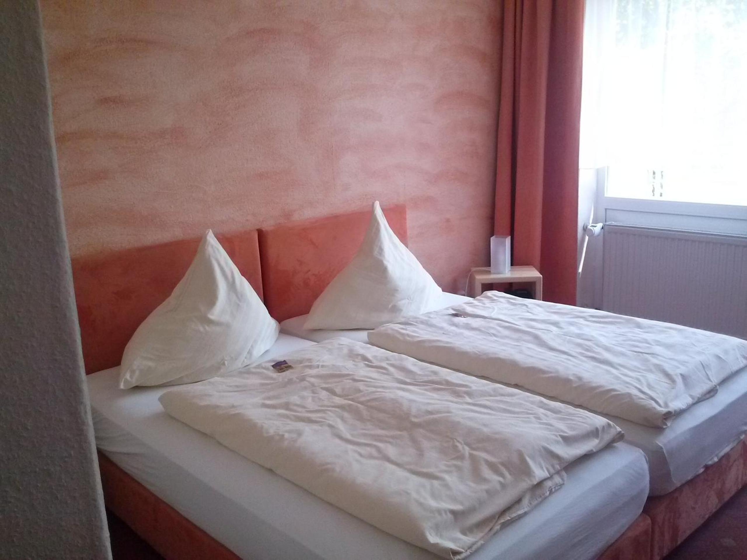 Double or Twin Room - Non-Smoking photo 1