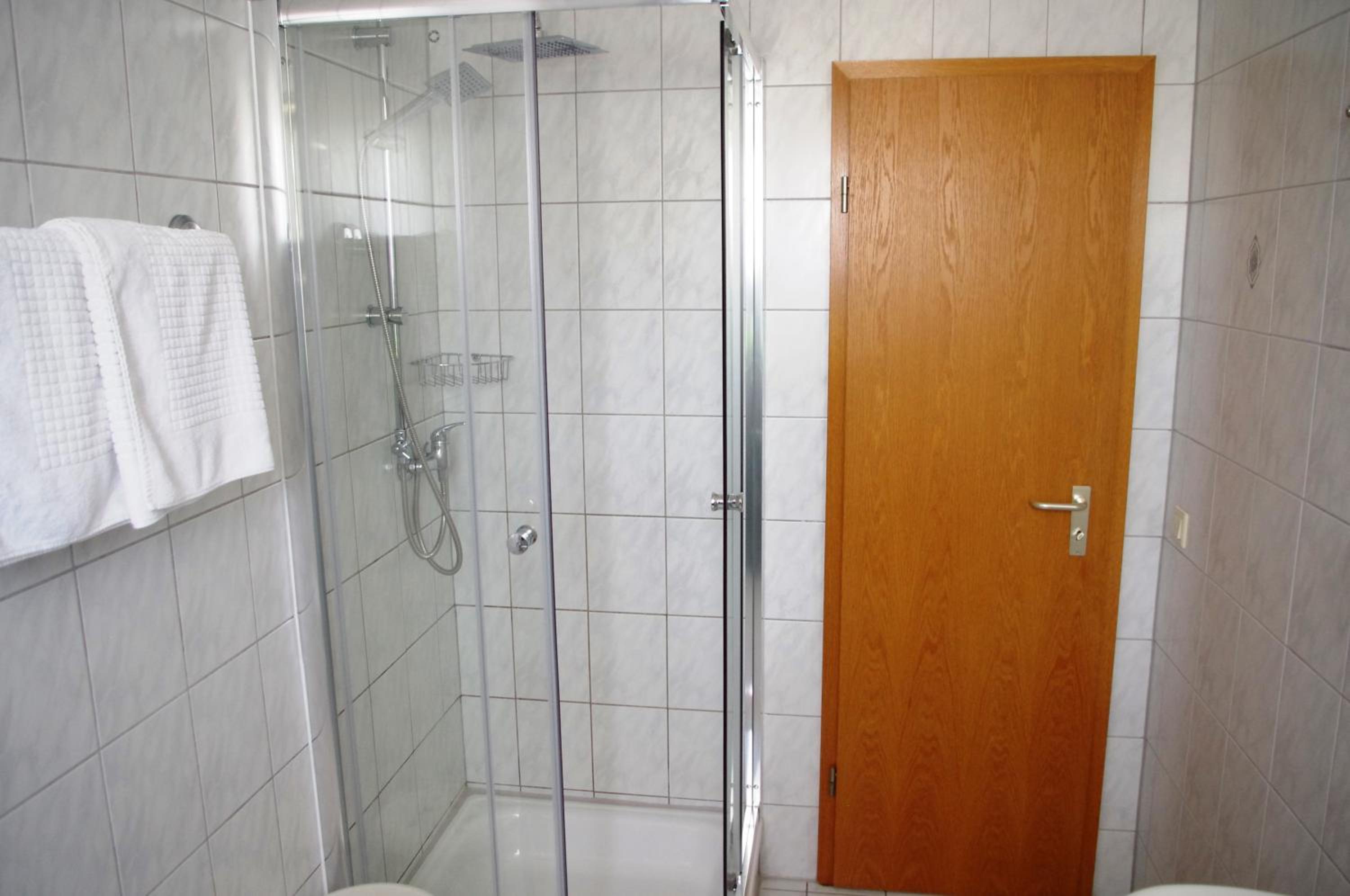 Standard Triple Room - Photo 3