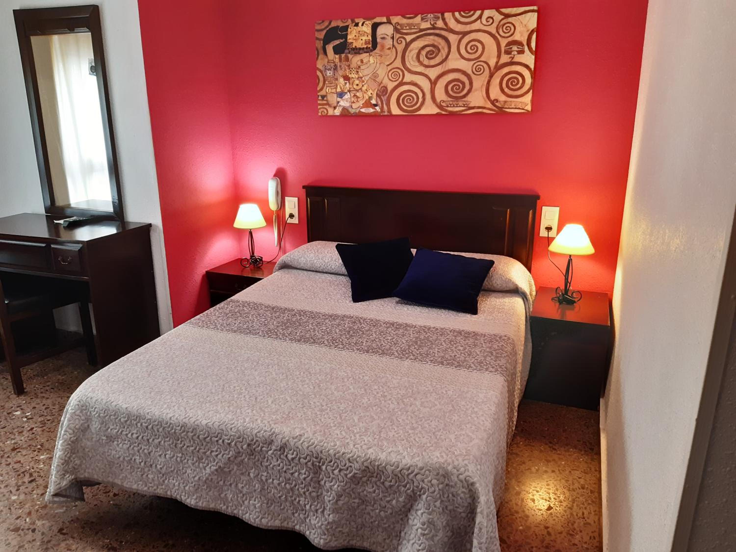 Double or Twin Room photo 3